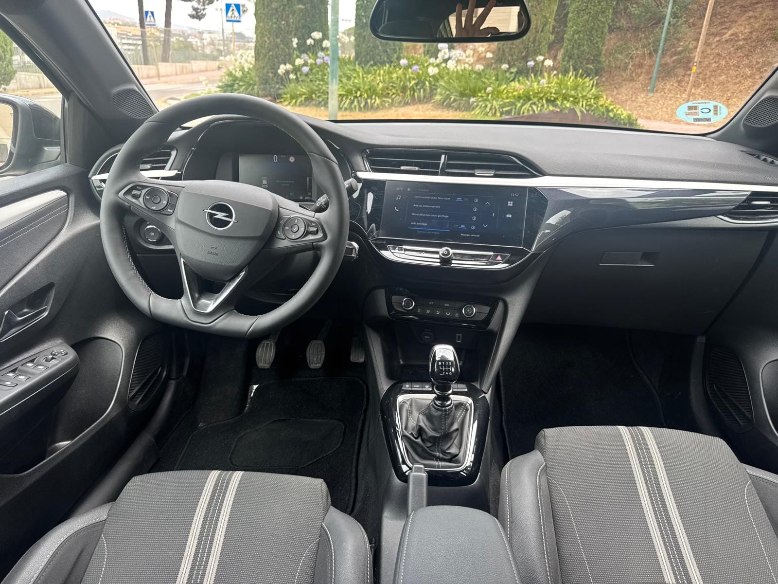 Opel Corsa con Cámara de marcha atrás
