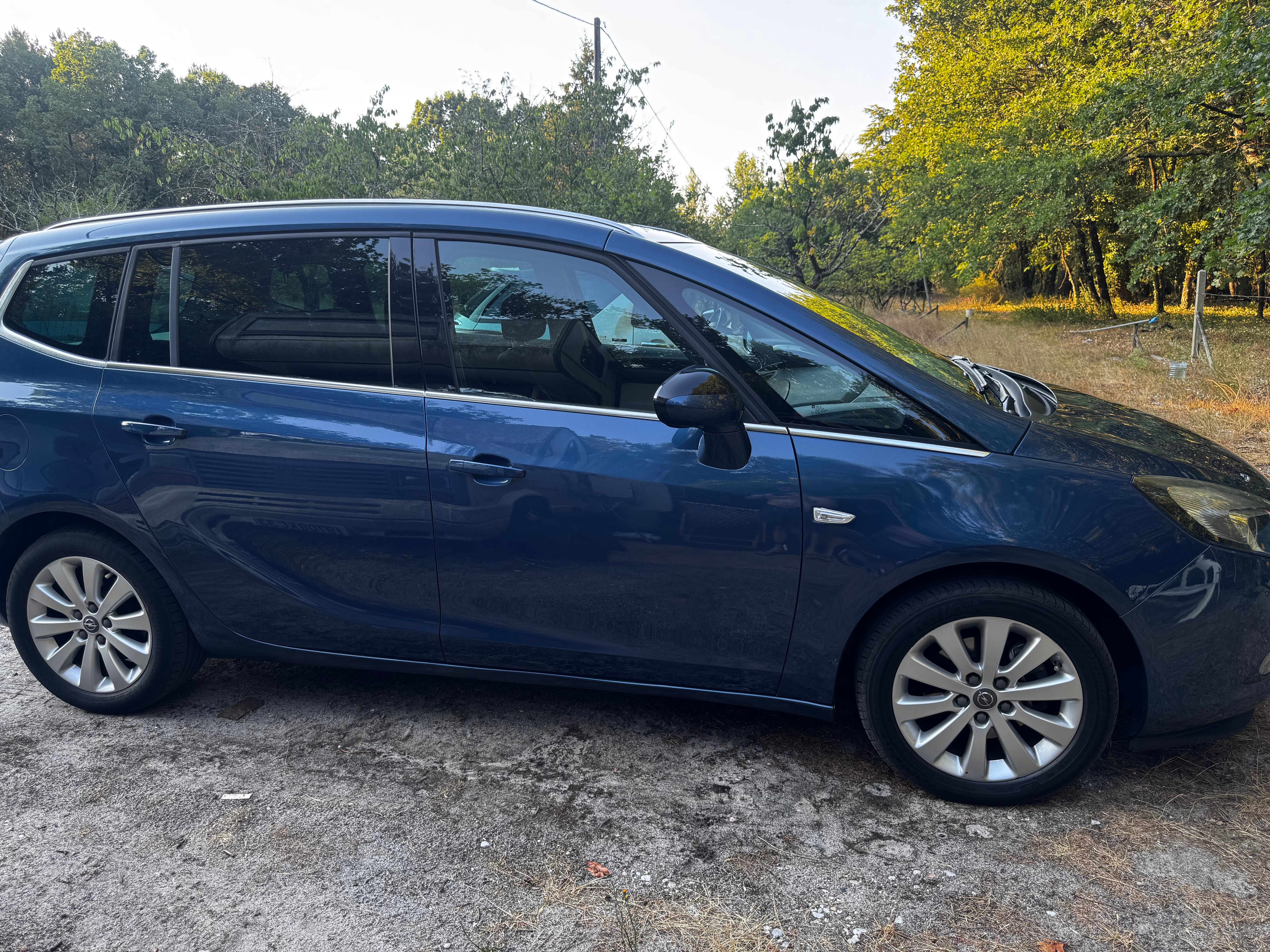 Opel Zafira Tourer avec Climatisation