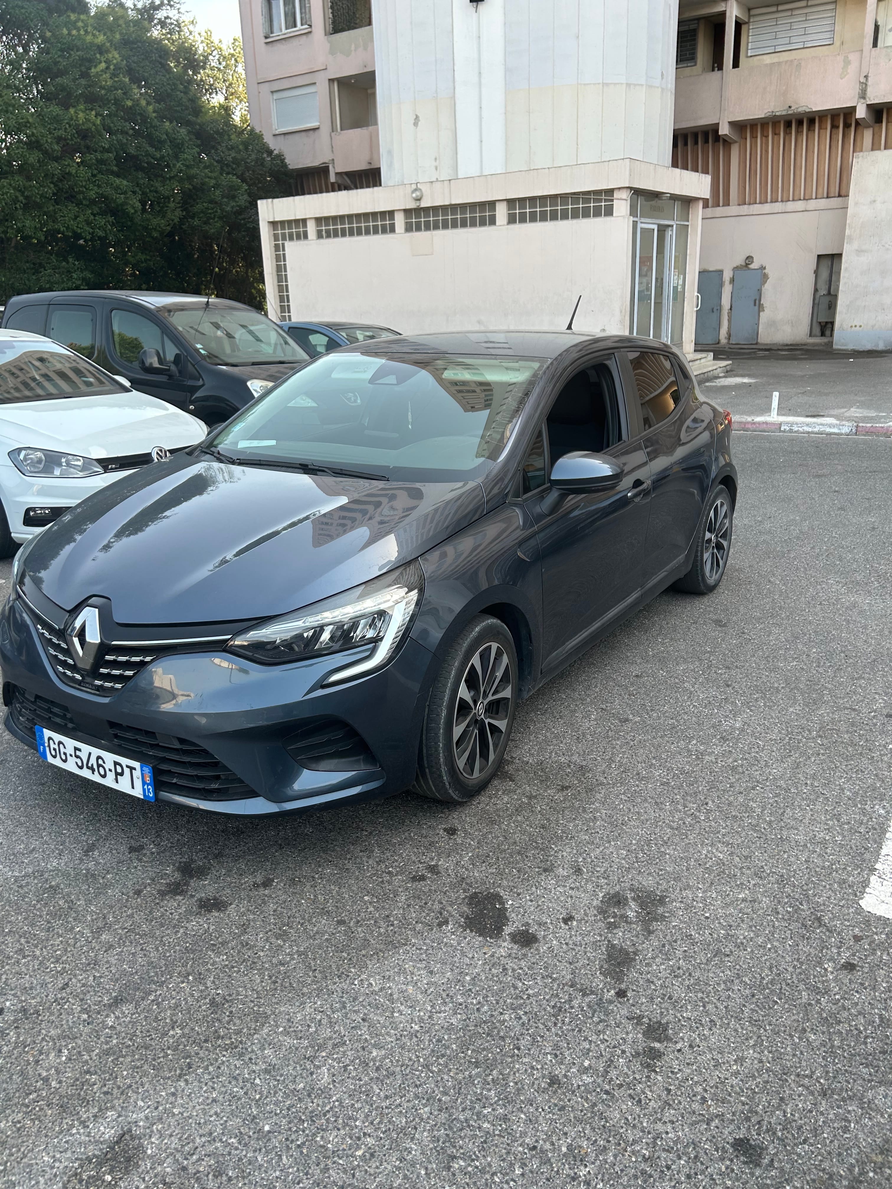 Renault Clio E-tech, 2021, Essence 95 / Électrique (hybride), automatique