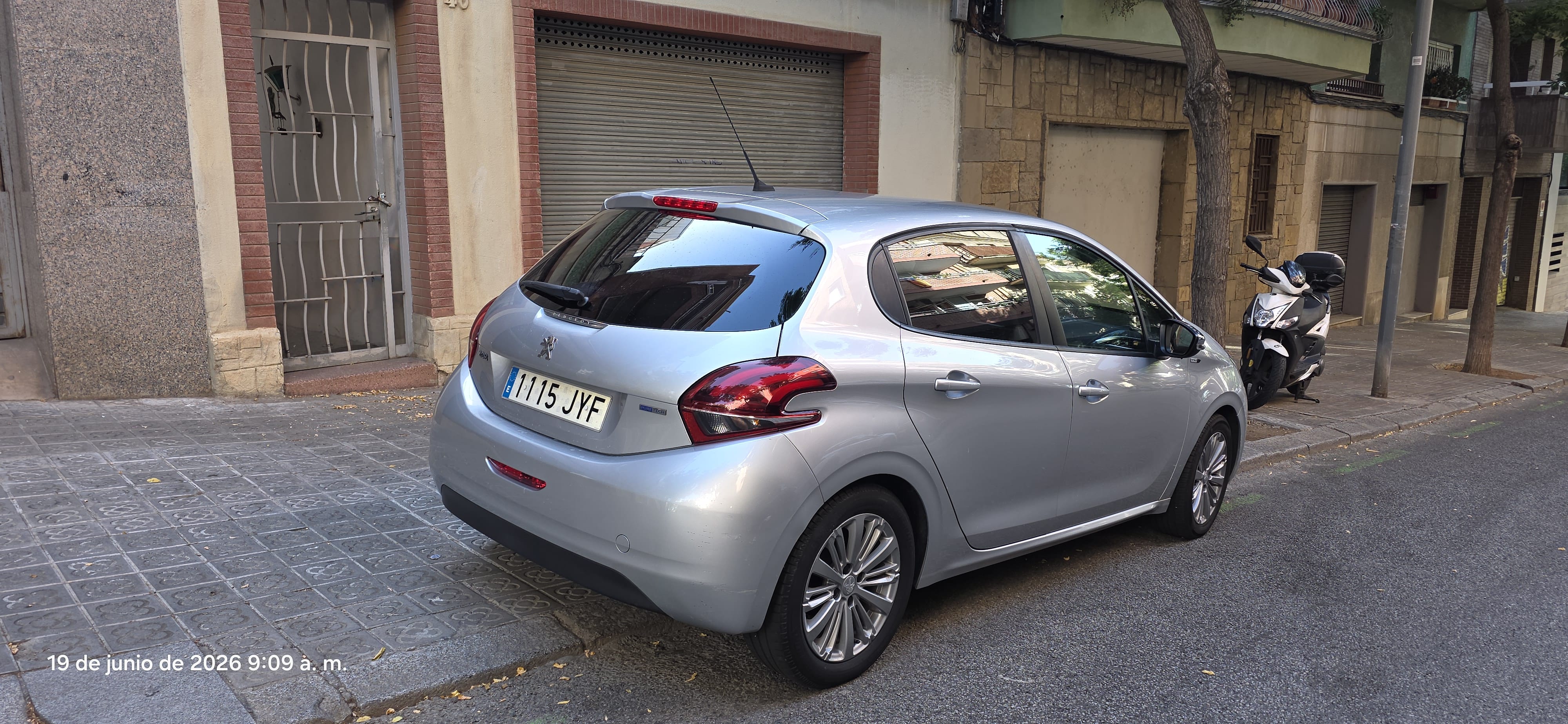 Peugeot 208 avec GPS