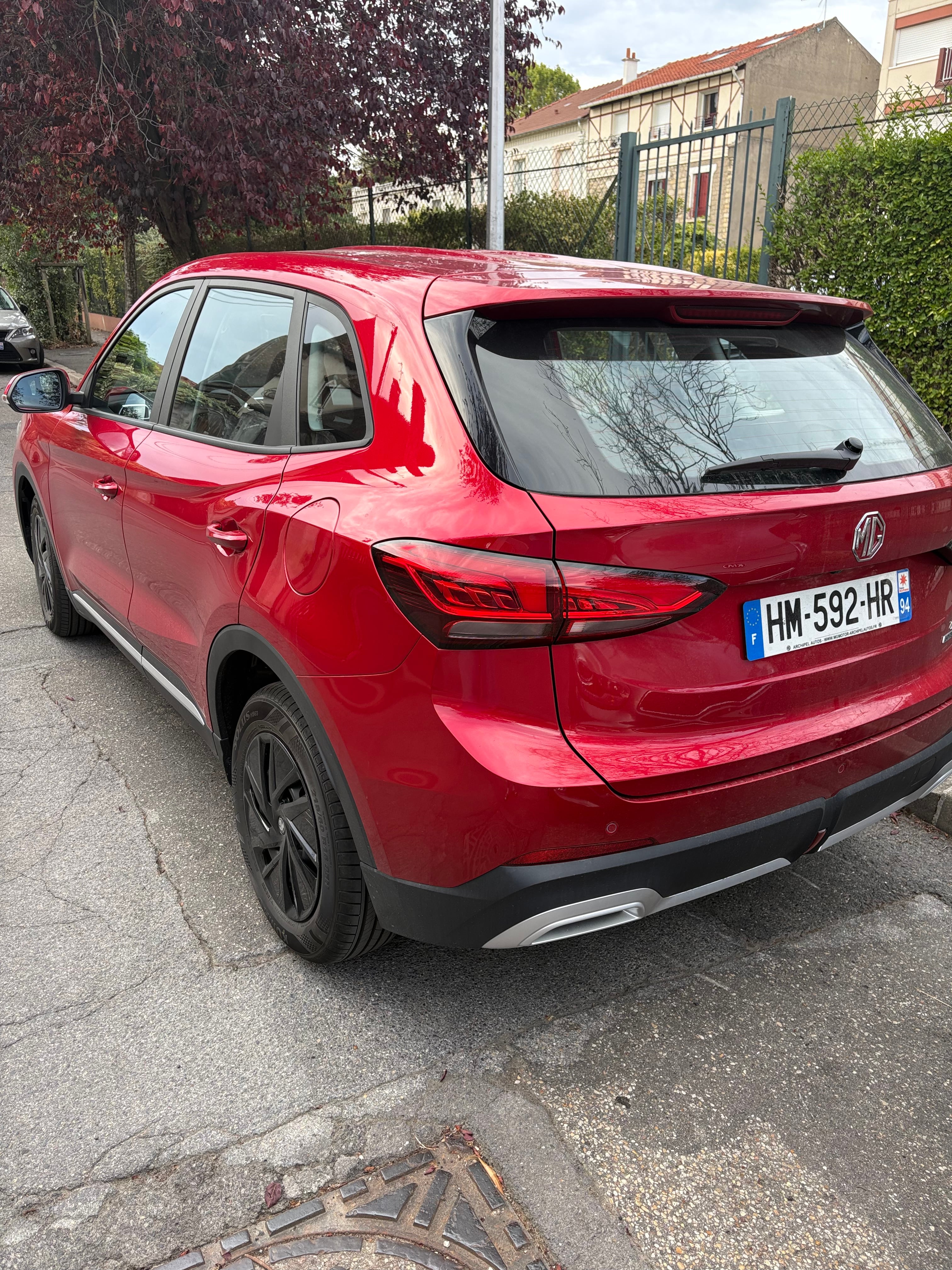 MG ZS Hybrid+ avec Climatisation