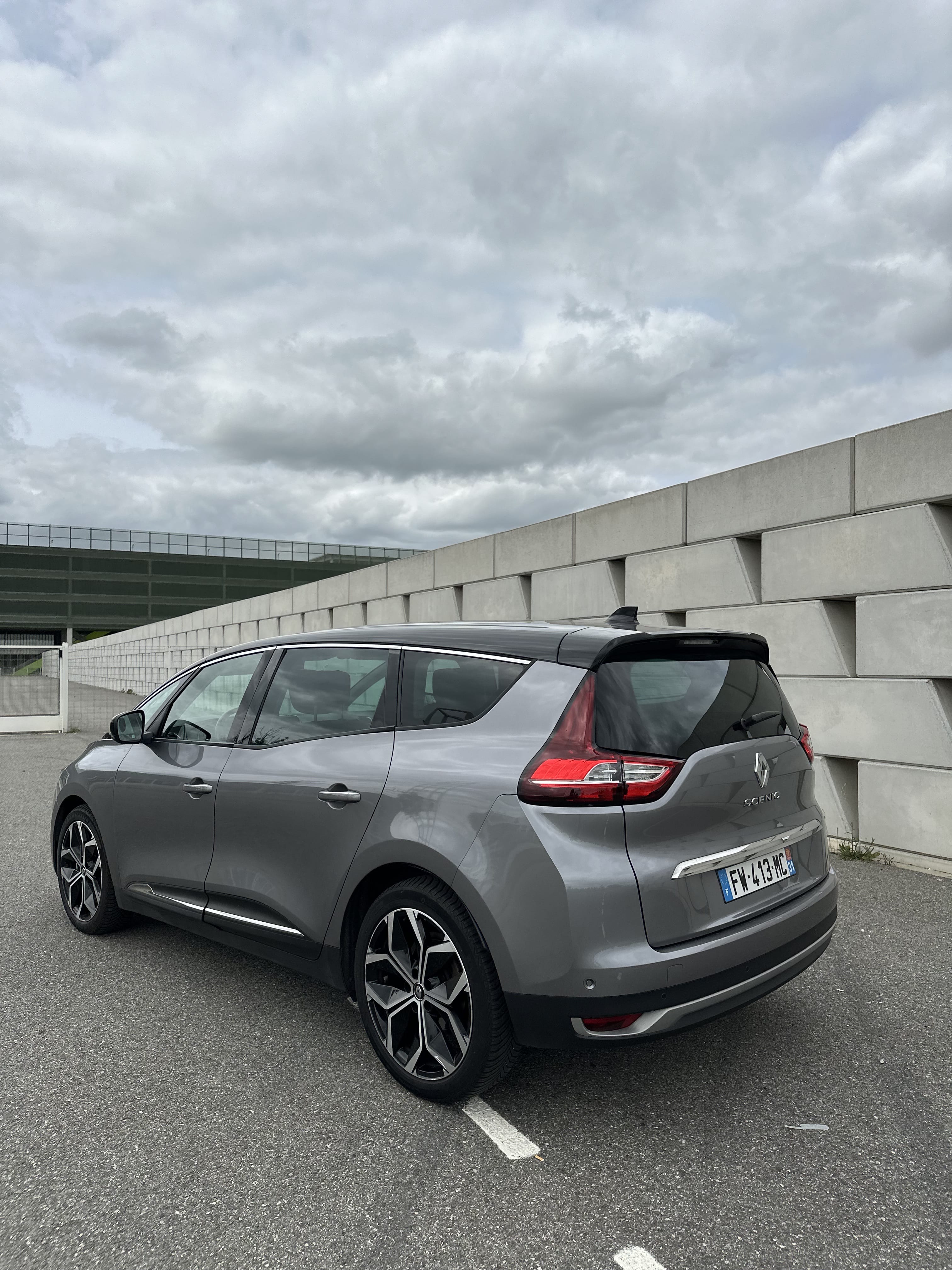 Renault Grand Scenic avec GPS