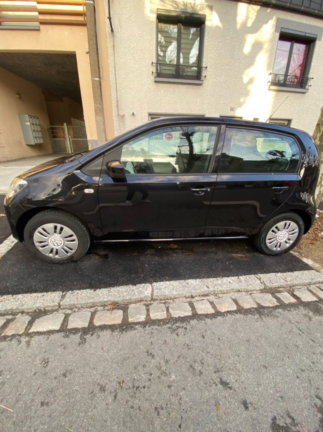 Volkswagen Up! 1.0L 75cv avec Climatisation