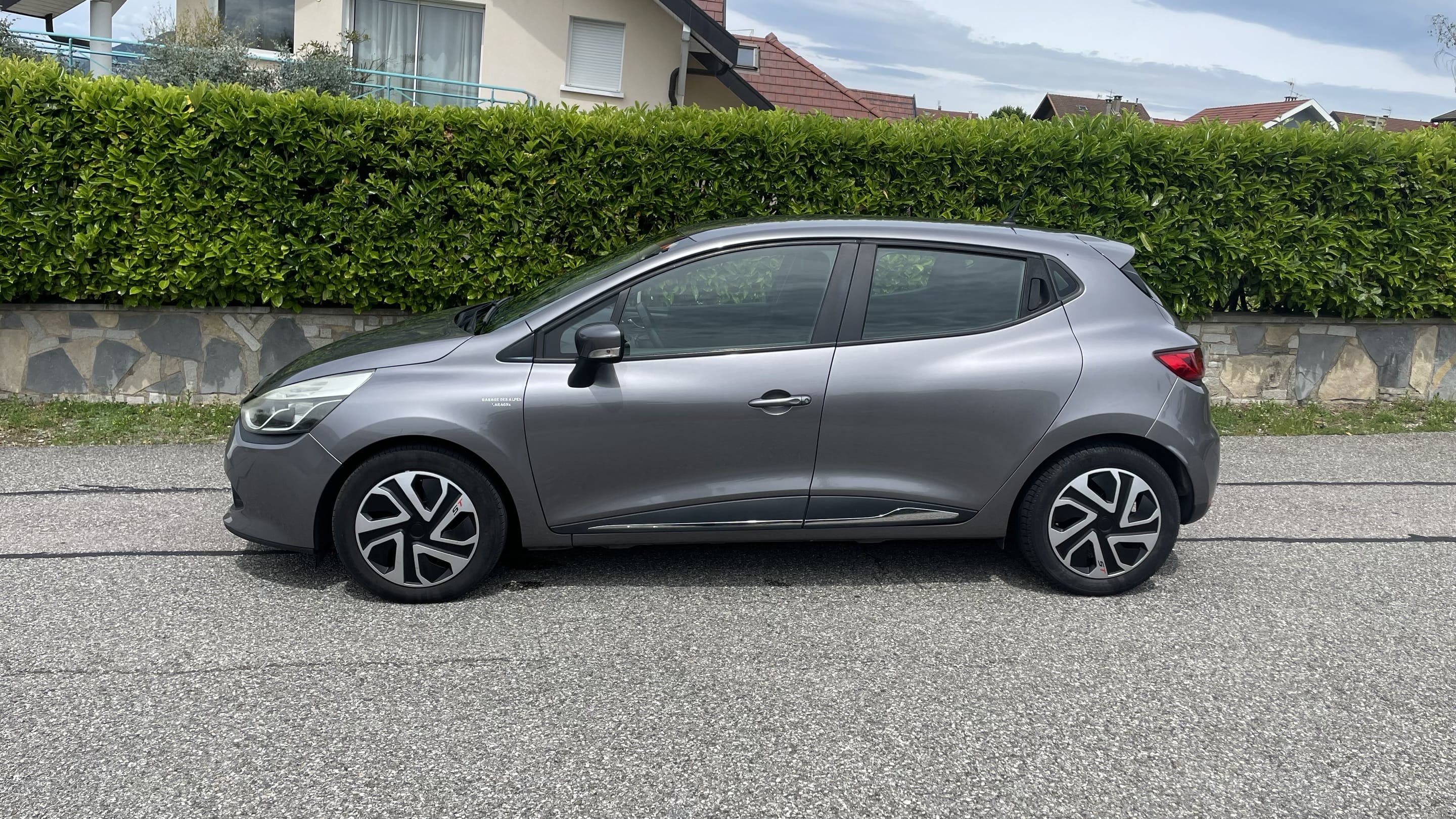 Renault Clio avec Climatisation