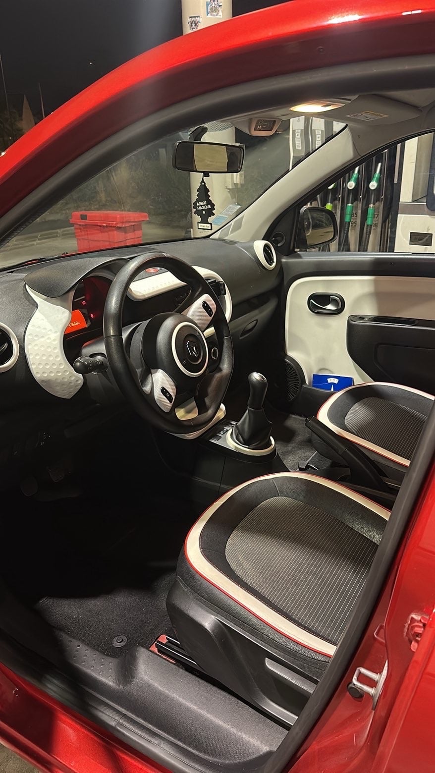 Renault Twingo III avec Audio Bluetooth