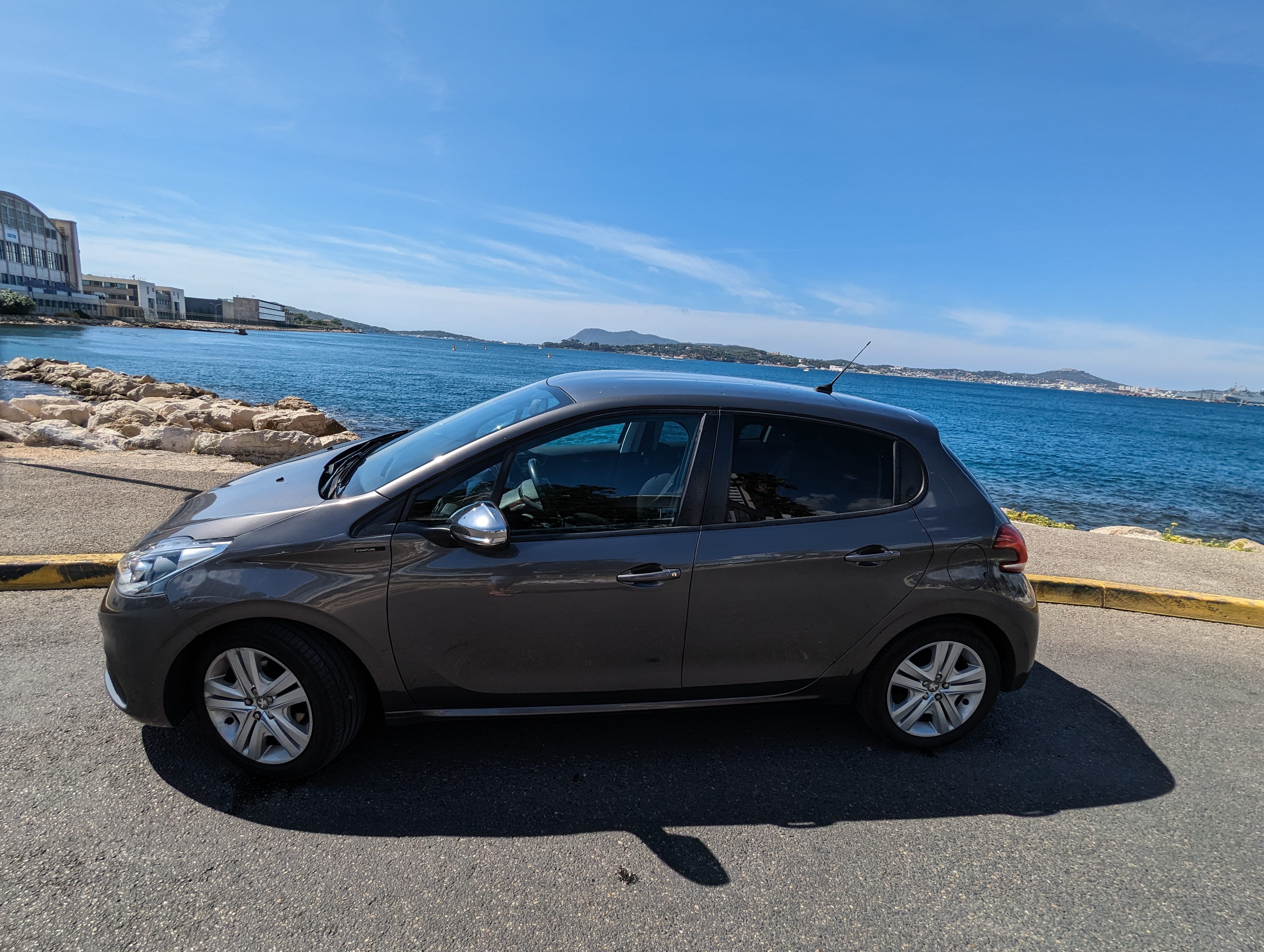 Peugeot 208 avec Climatisation
