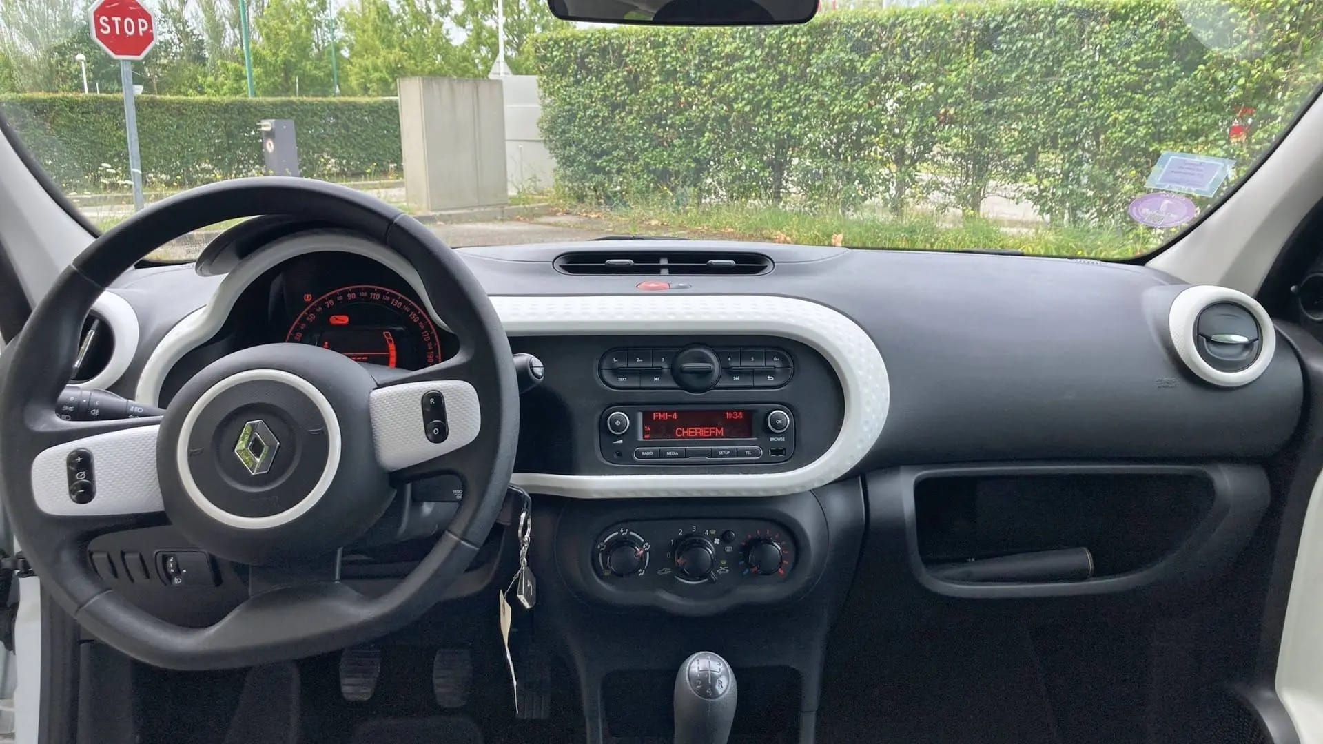 Renault Twingo III avec Entrée audio / iPod