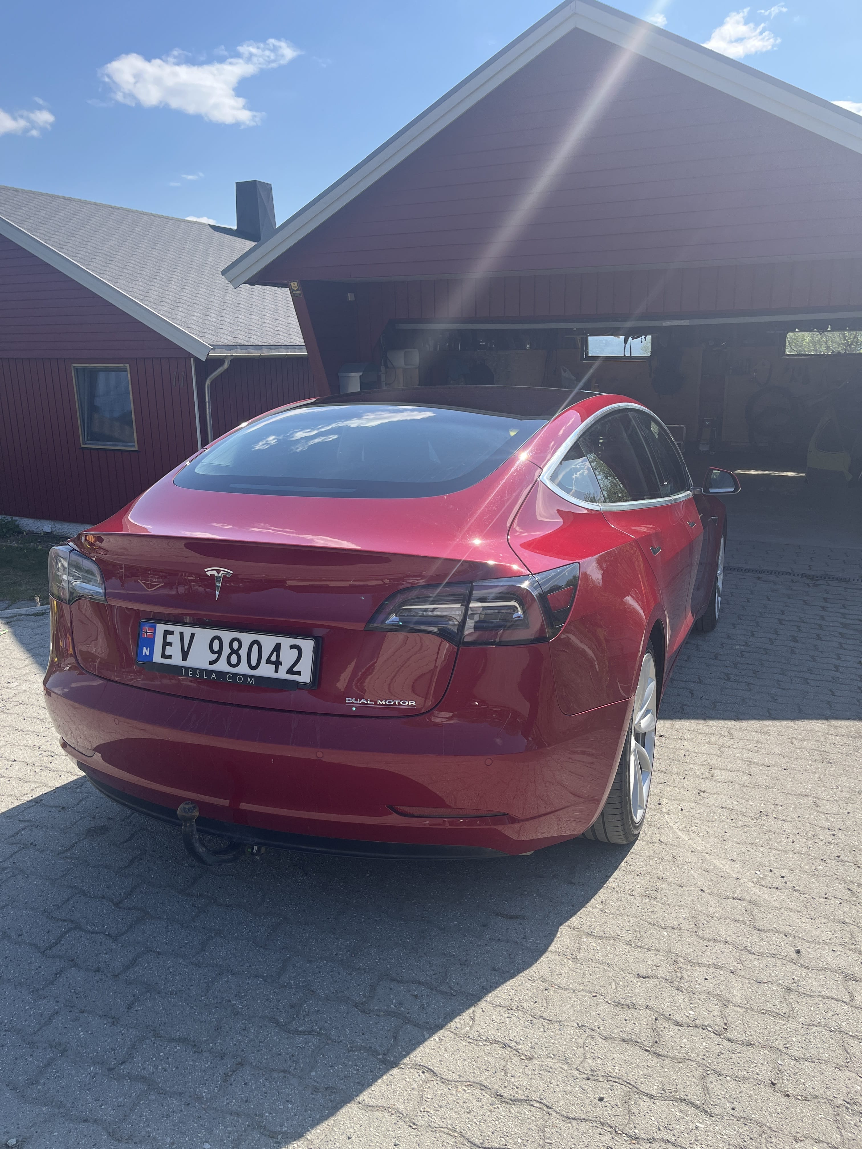 Tesla Model 3 Long Range met GPS