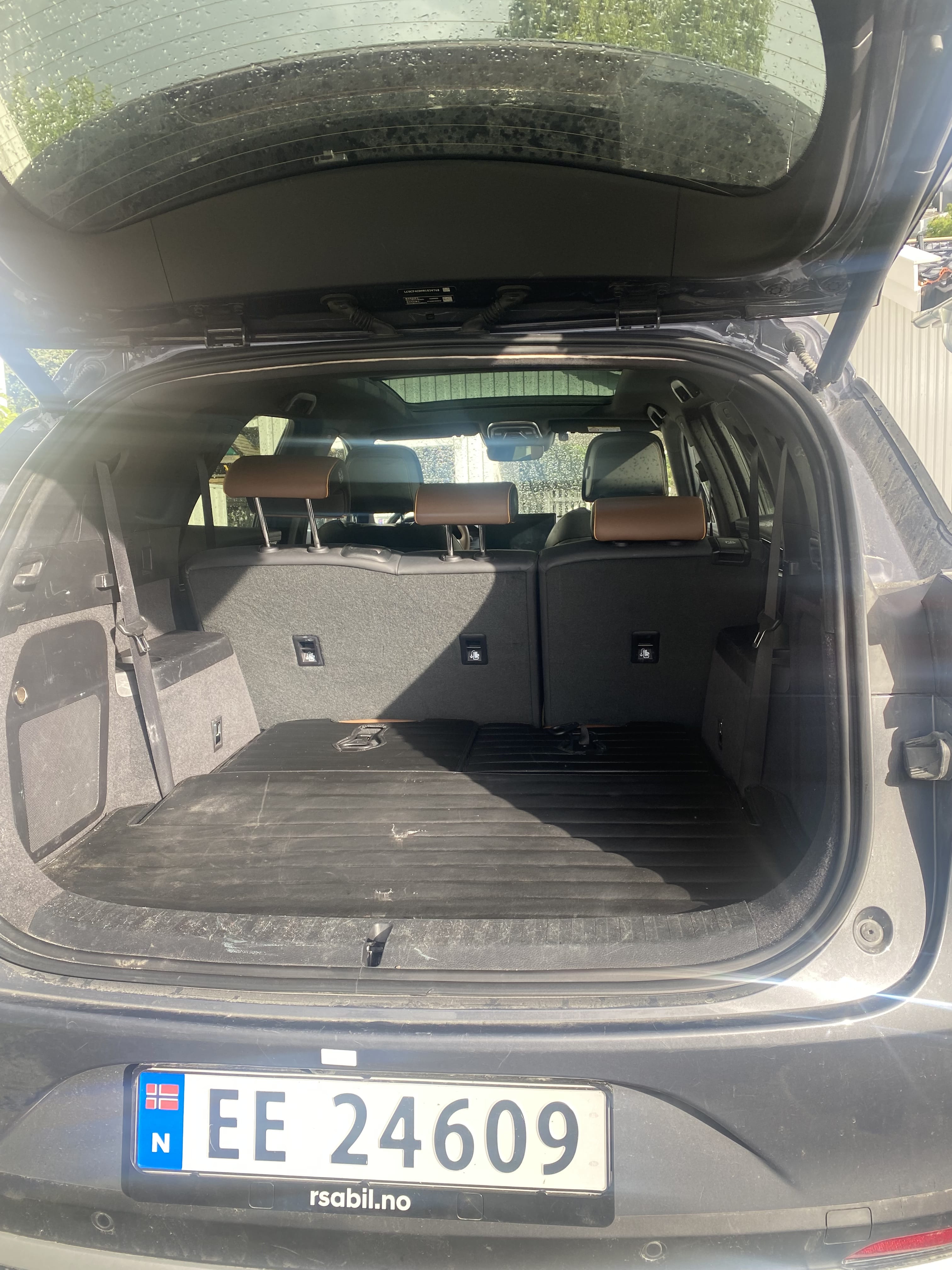 BYD Tang med GPS