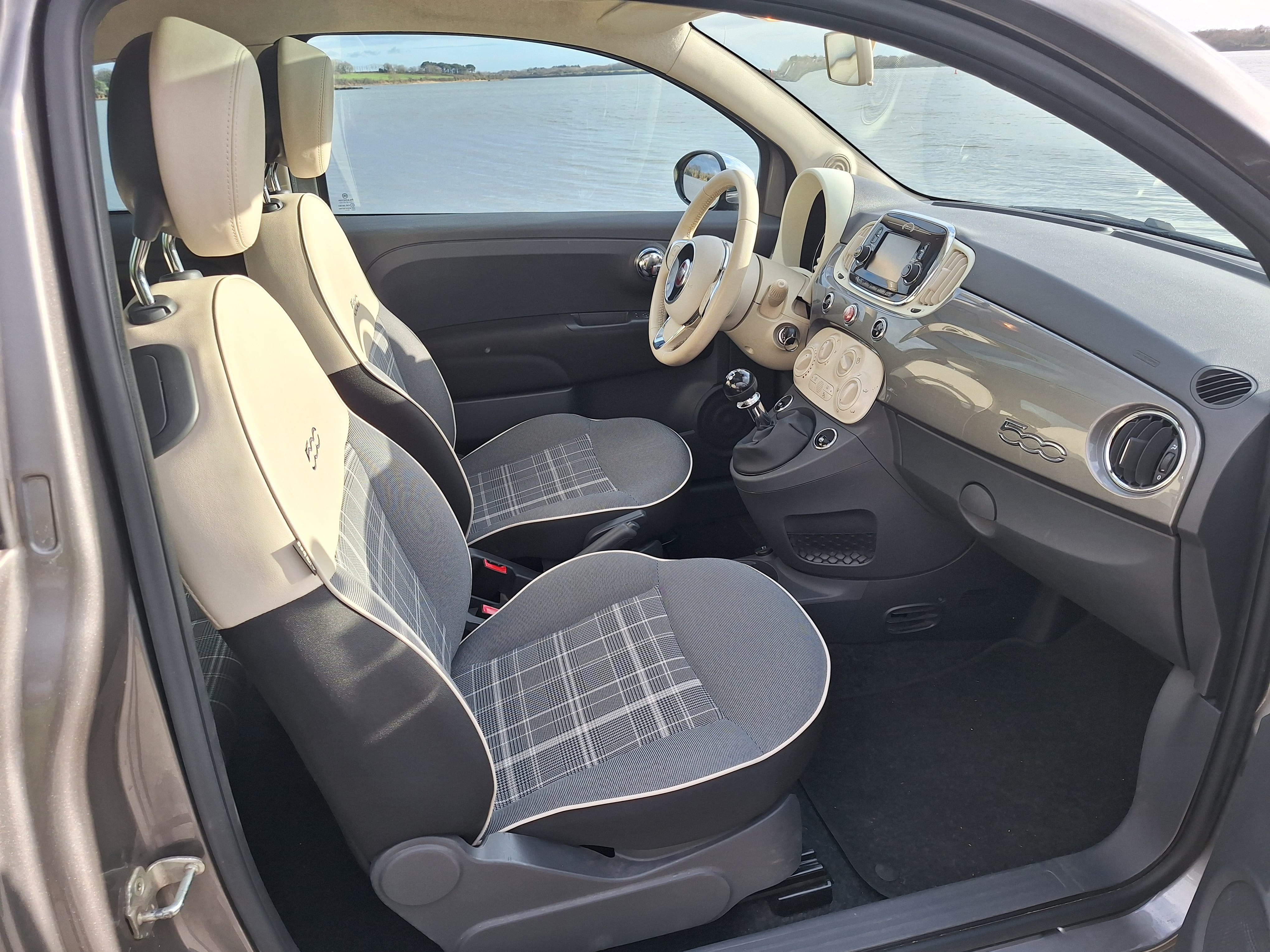 Fiat 500 1.2l 8v 69ch avec Port USB