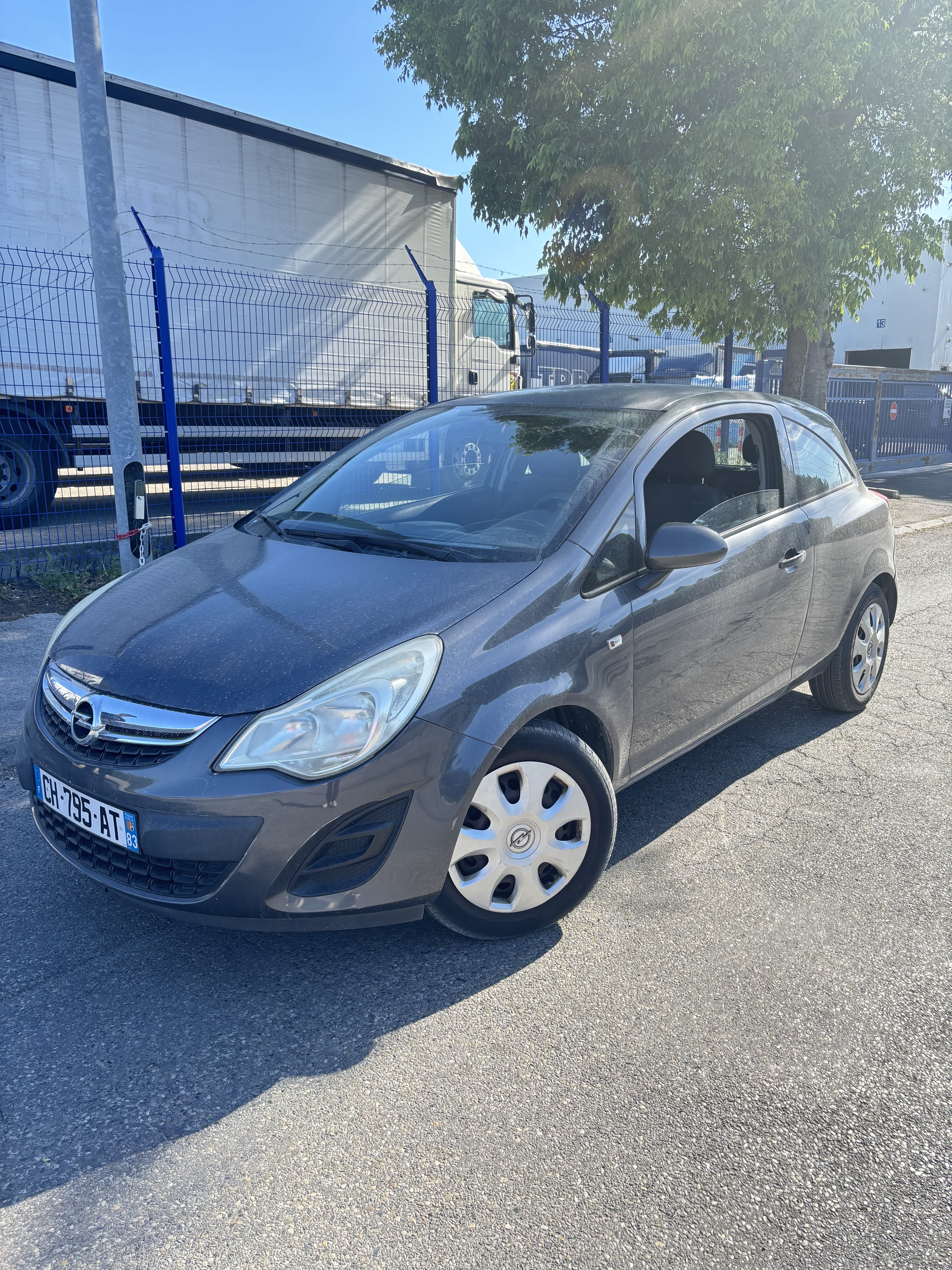 Opel Corsa 1.2, 2012, Essence 95