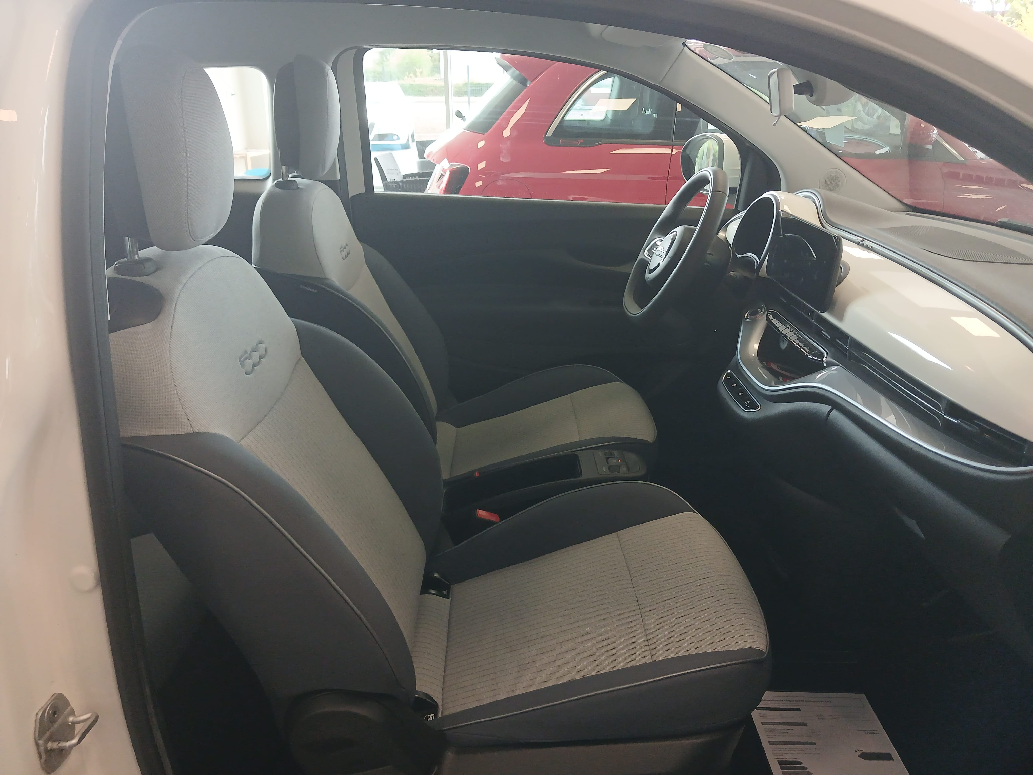 Fiat 500e Icone Electrique avec Apple CarPlay