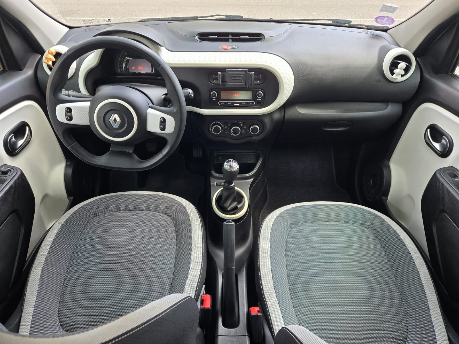 Renault Twingo III avec Port USB