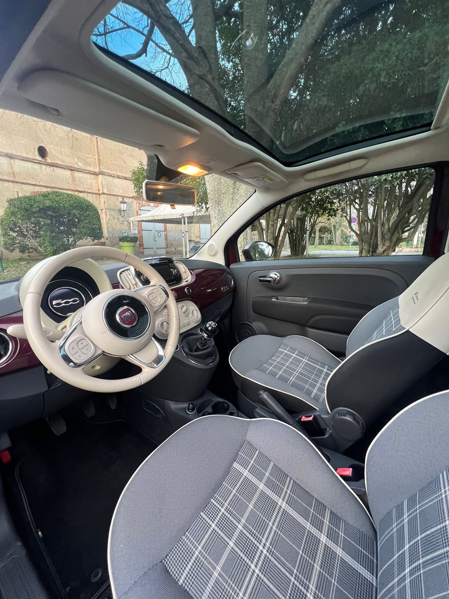 Fiat 500 avec Entrée audio / iPod
