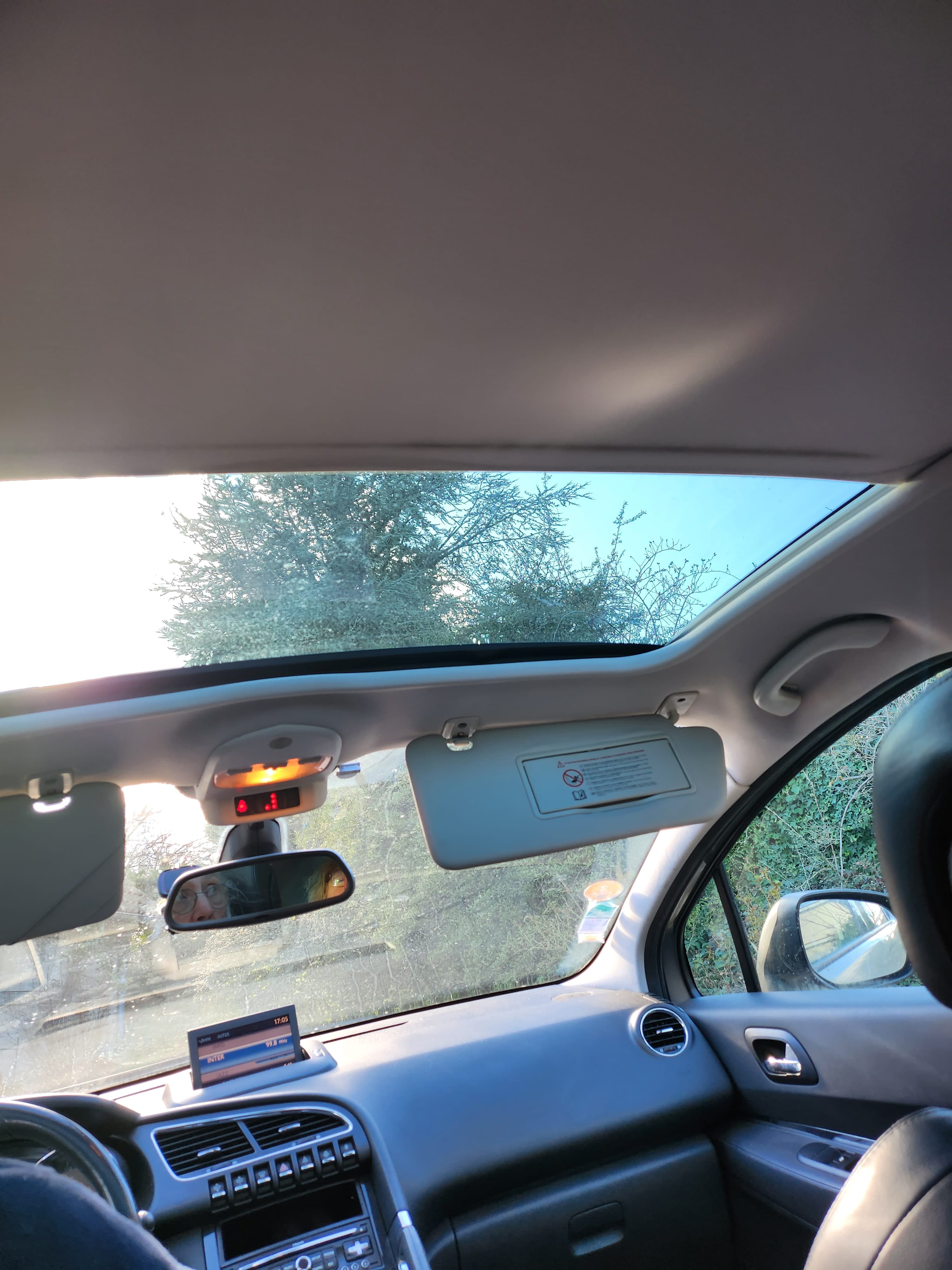 Peugeot 3008 féline 1,6l 6cv, boîte automatique, régulateur vitesse, rayures carrosserie par endroits
