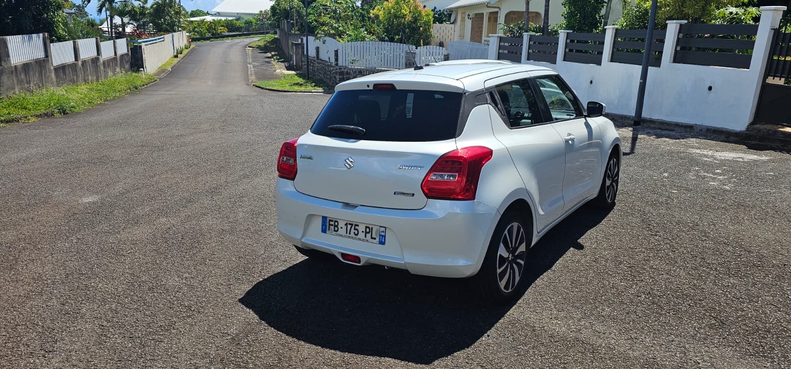 Suzuki Swift avec Caméra de recul