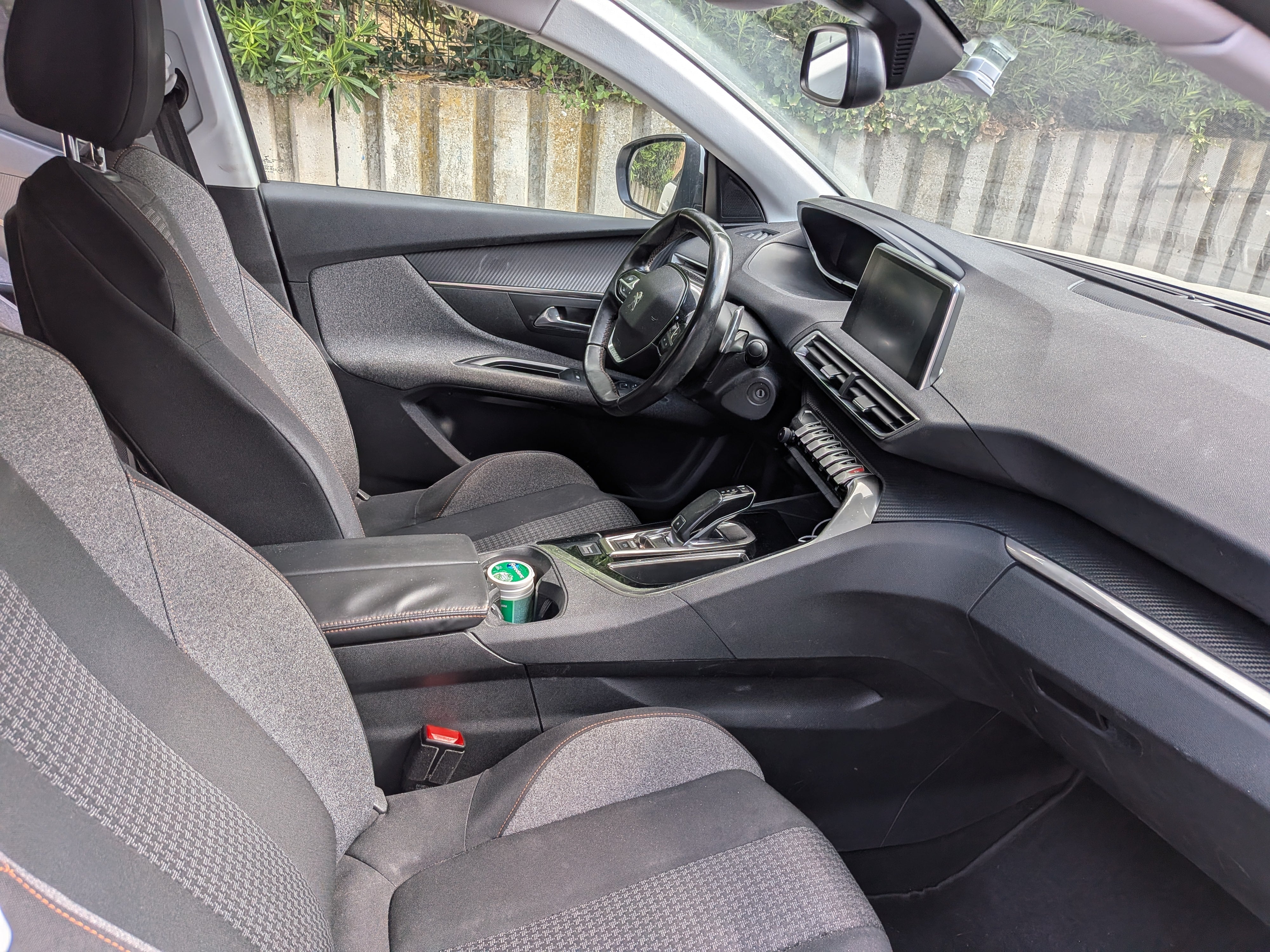 Peugeot 5008 avec Apple CarPlay