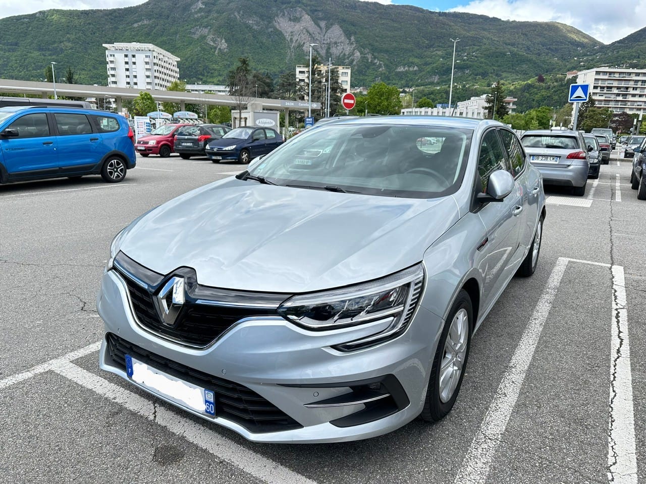 Renault Mégane, 2022, Essence 98