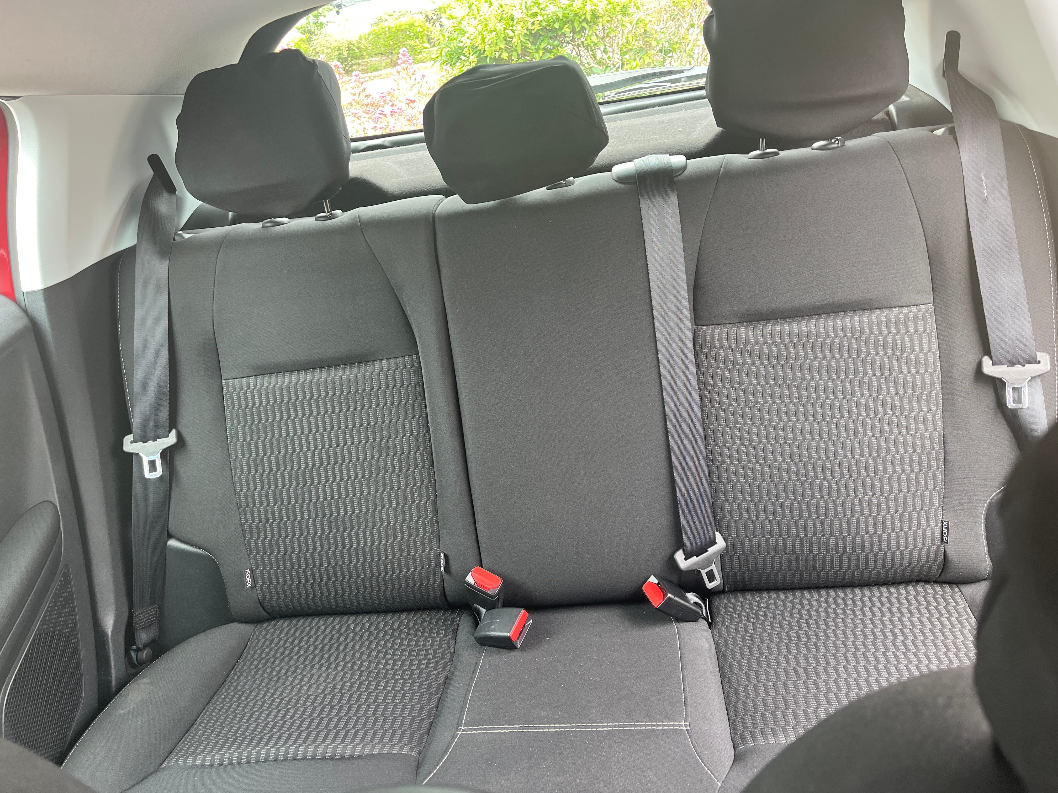 Peugeot 208 avec Entrée audio / iPod