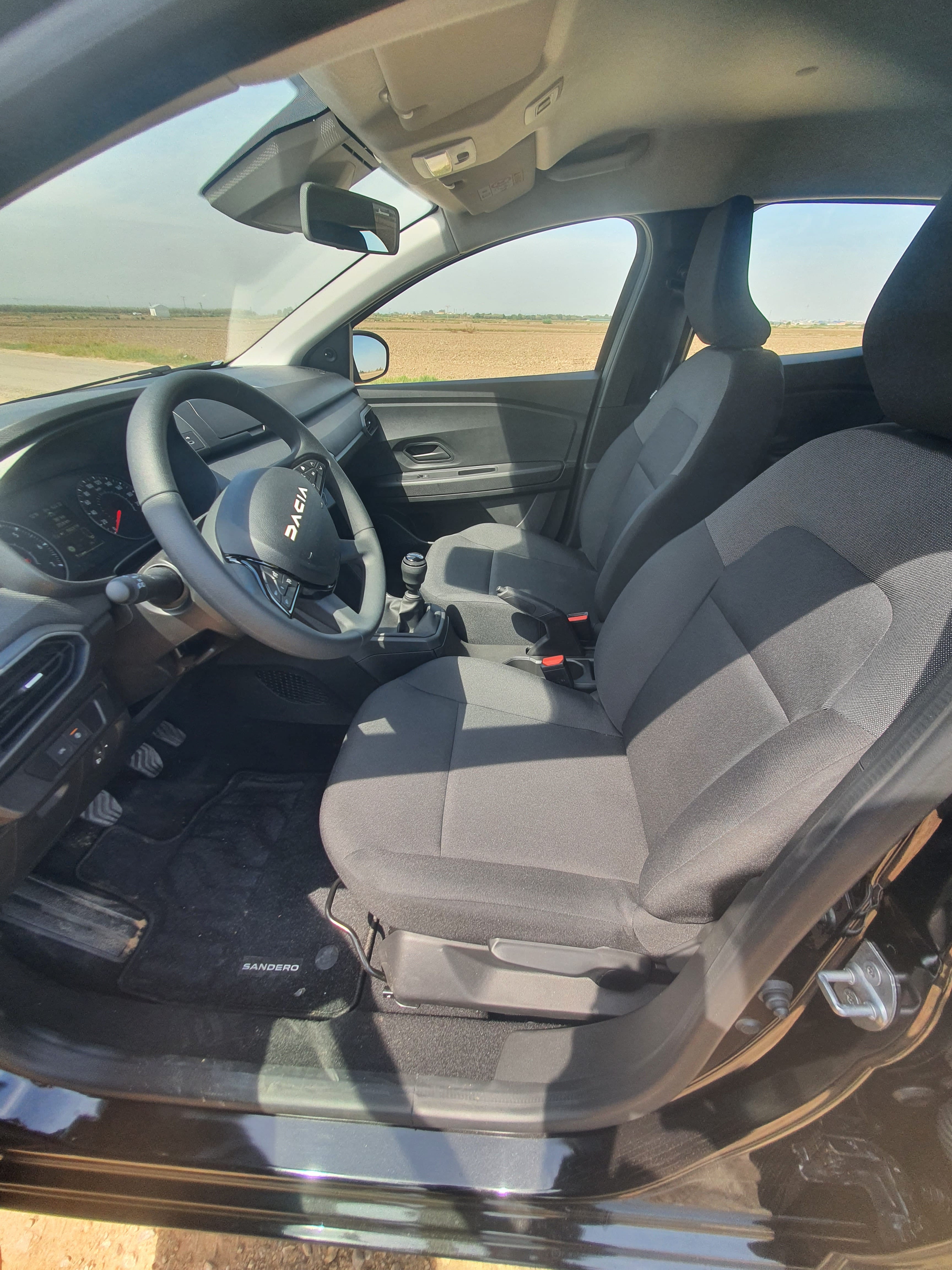 Dacia Sandero Essential con Silla infantil
