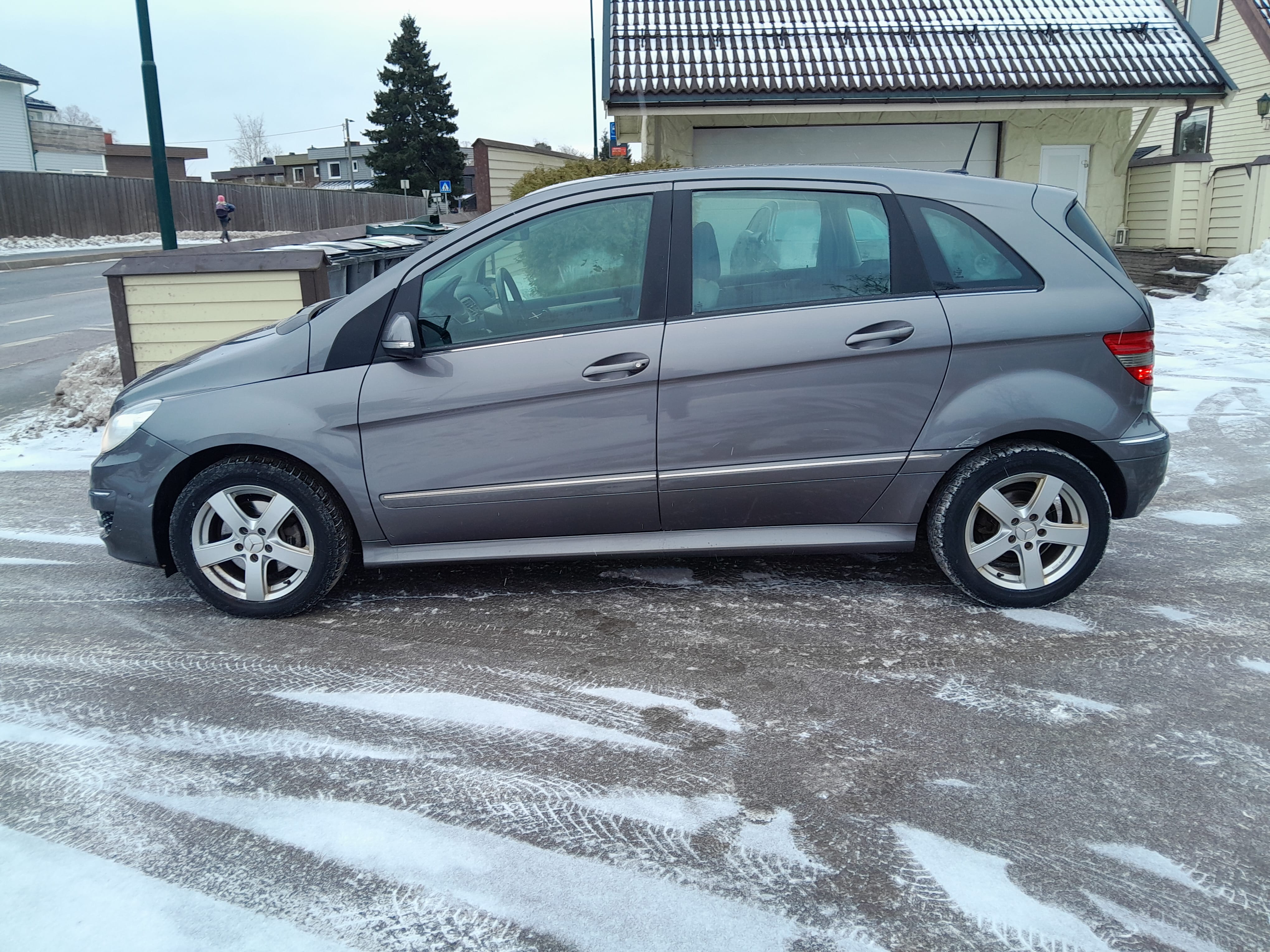 Mercedes-Benz B-Klasse mit Anhängerkupplung