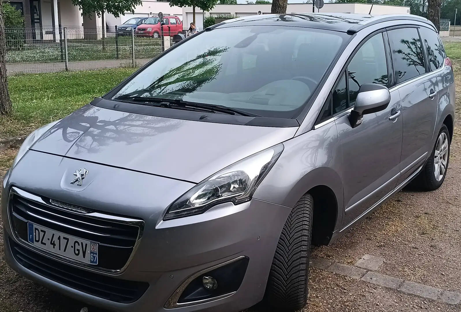 Peugeot 5008, 2016, Essence 95