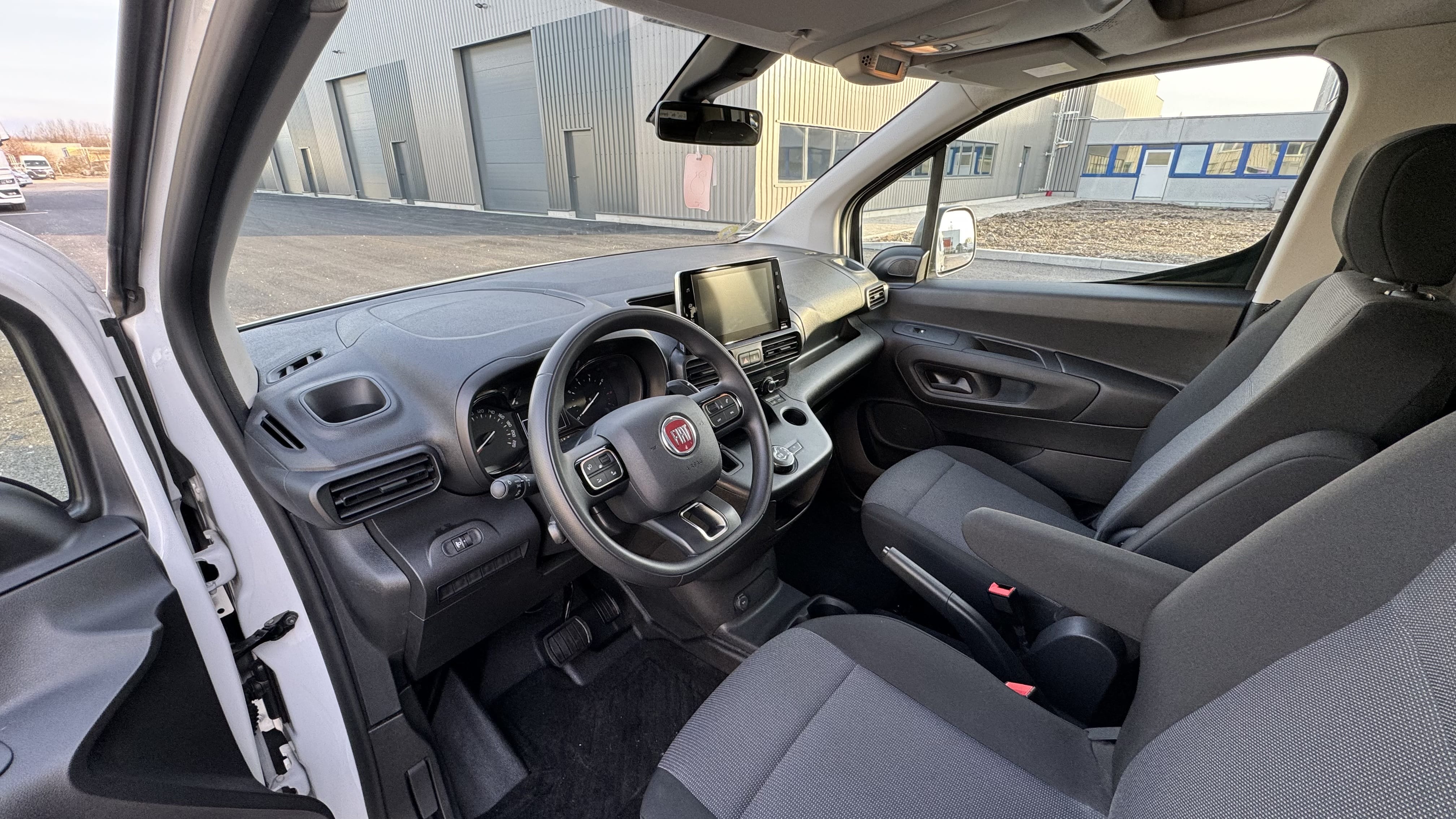 Fiat Doblo Cargo XL CA Boite Auto 130 Diesel avec Régulateur de vitesse