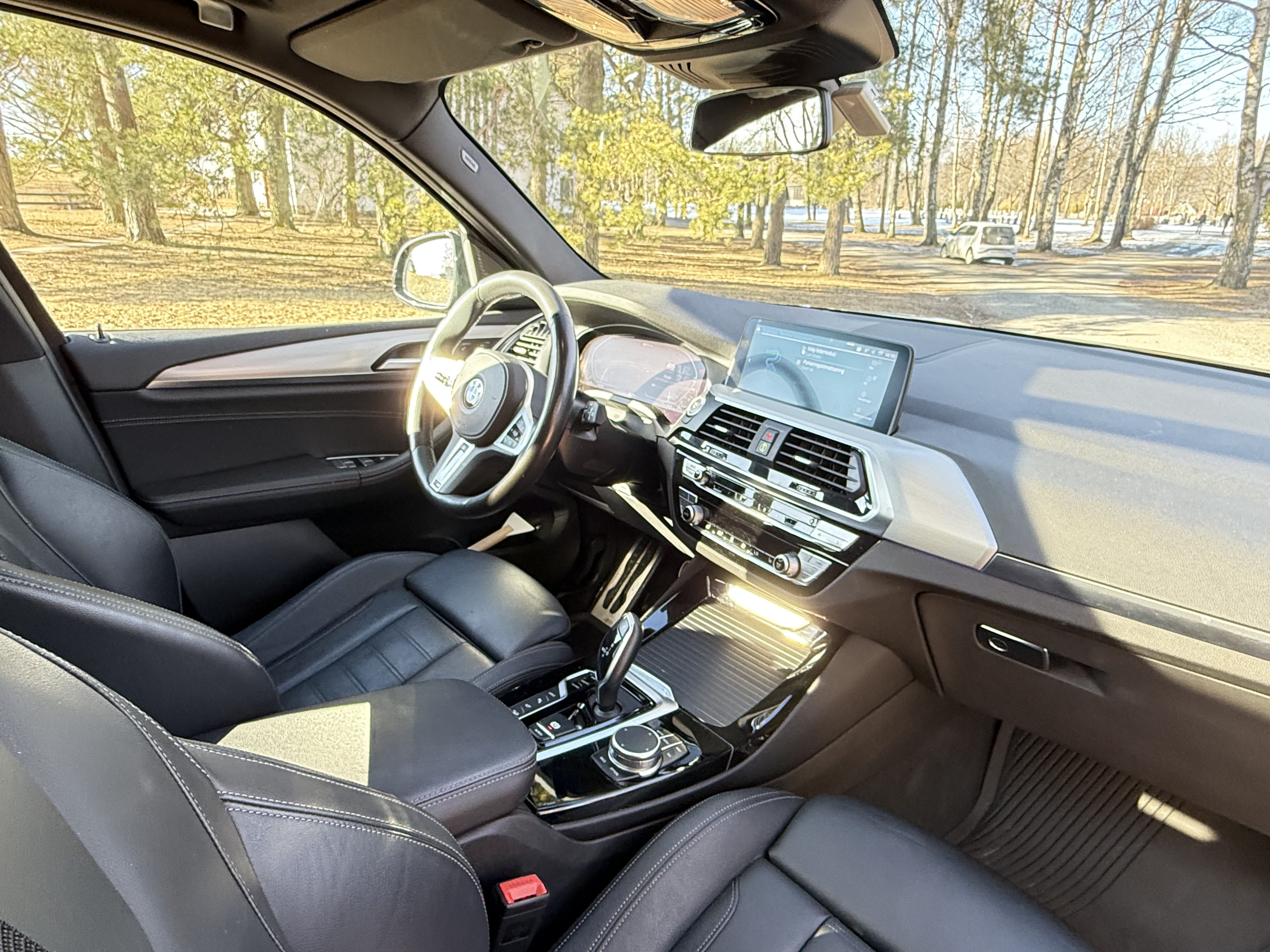 BMW X3 xDrive30e med Cruisekontroll