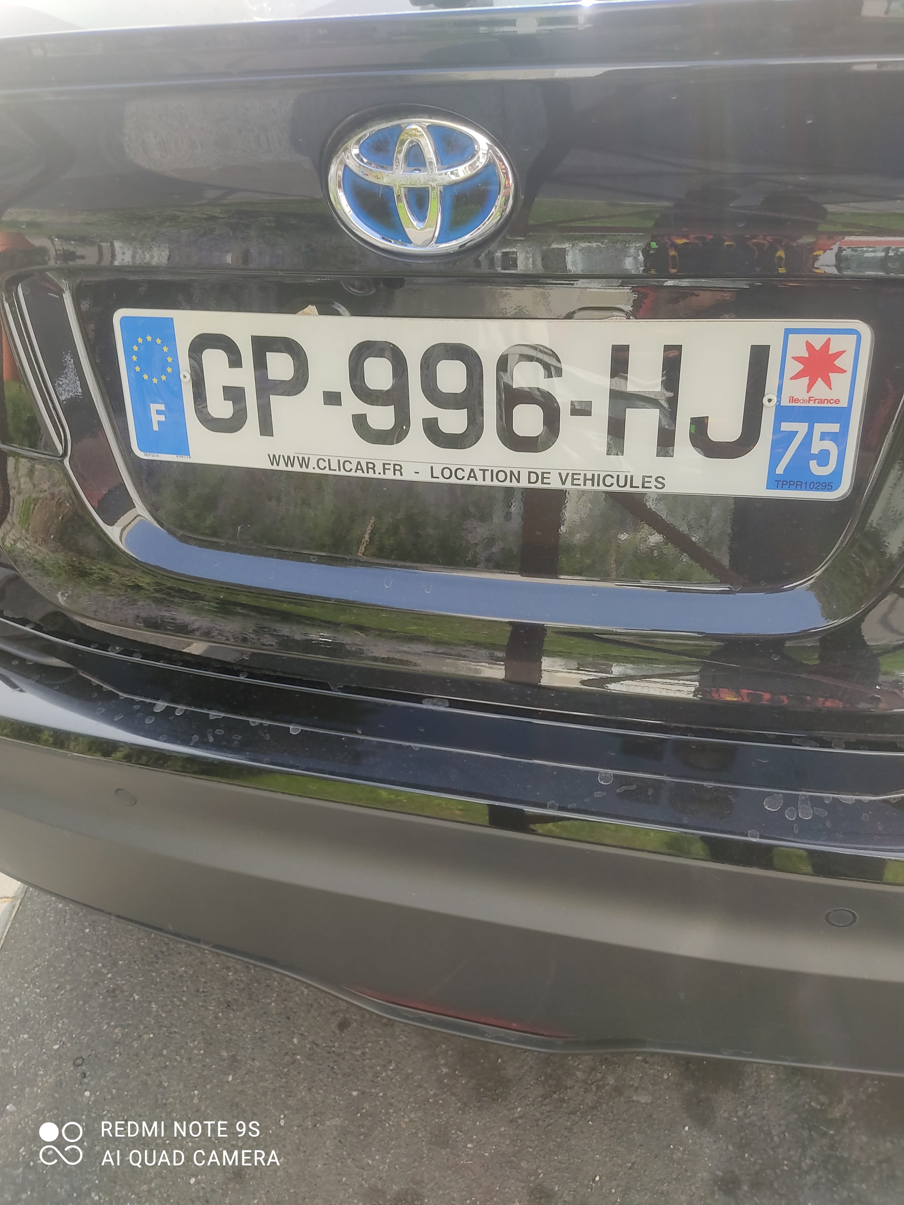 Toyota C-HR avec Coffre de toit