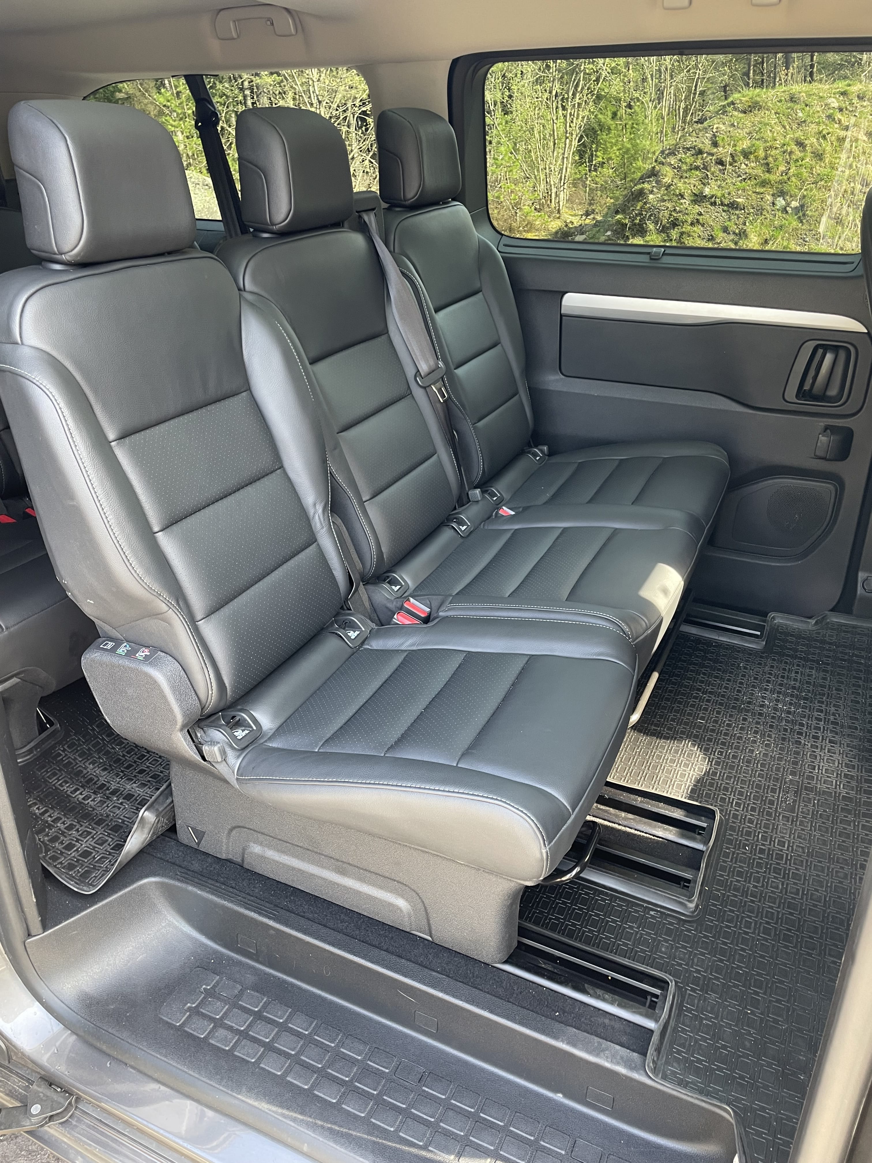 Citroen SpaceTourer Premium 8 seter, 75 KWh 330km WLTP with Apple CarPlay