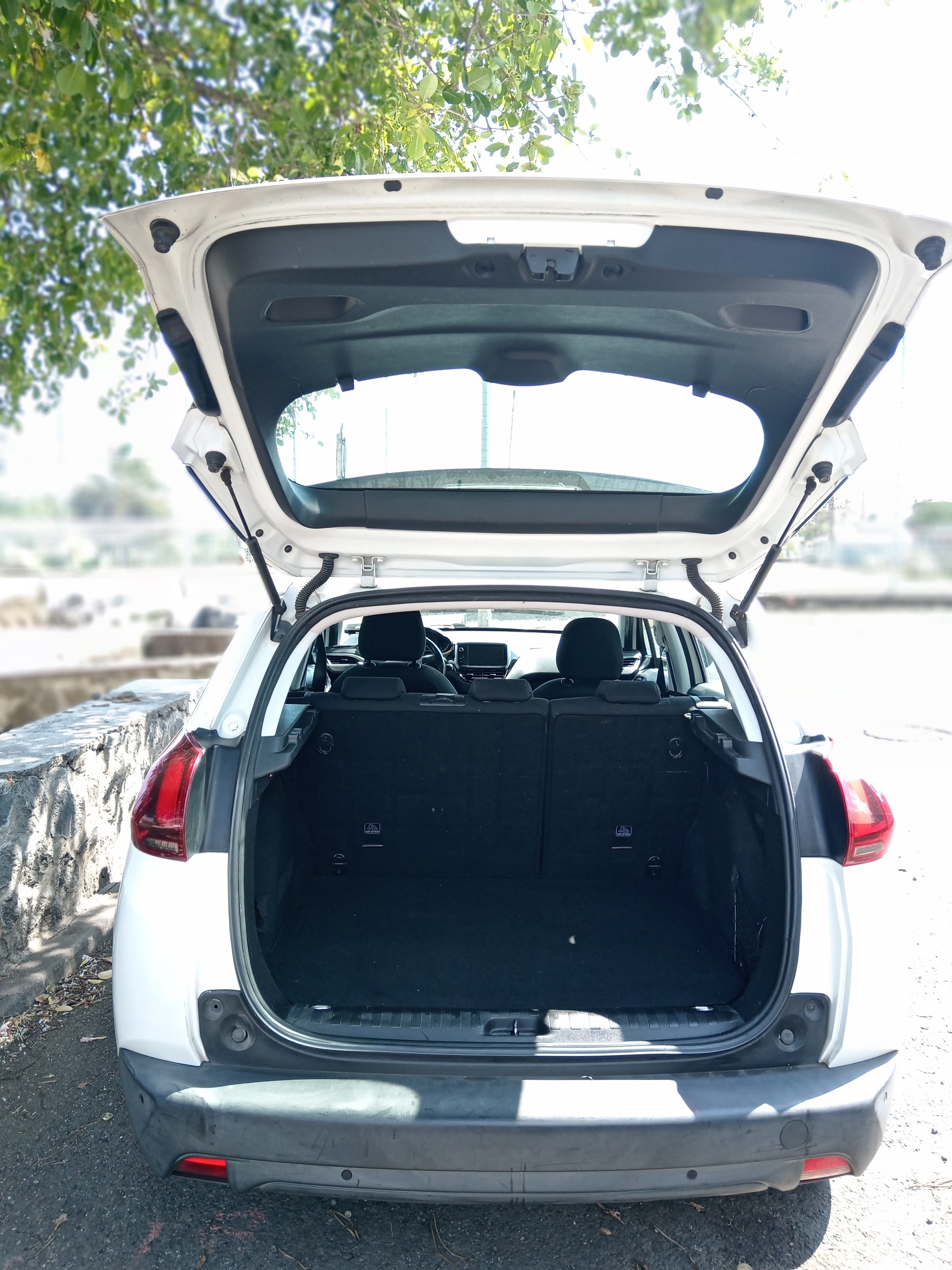 Peugeot 2008 avec GPS