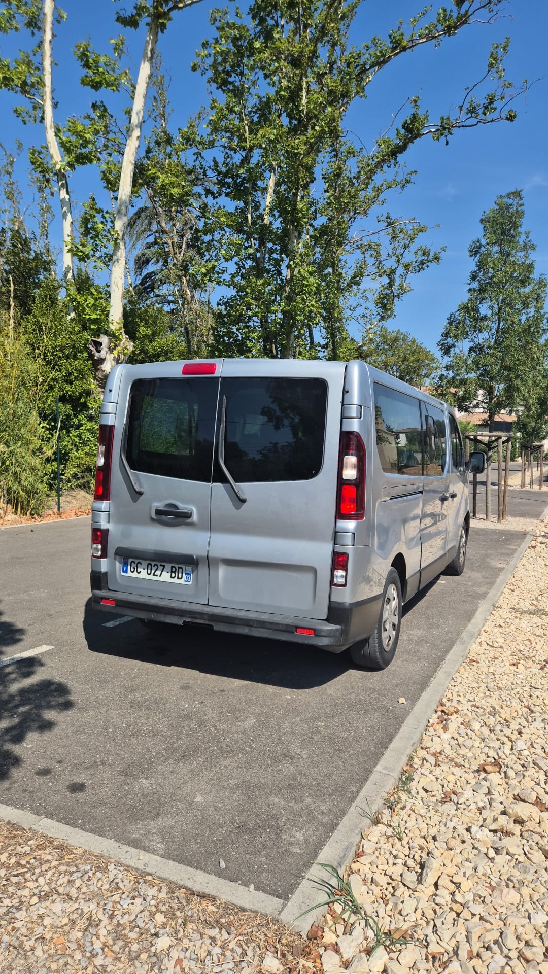 Renault Trafic Passenger with GPS
