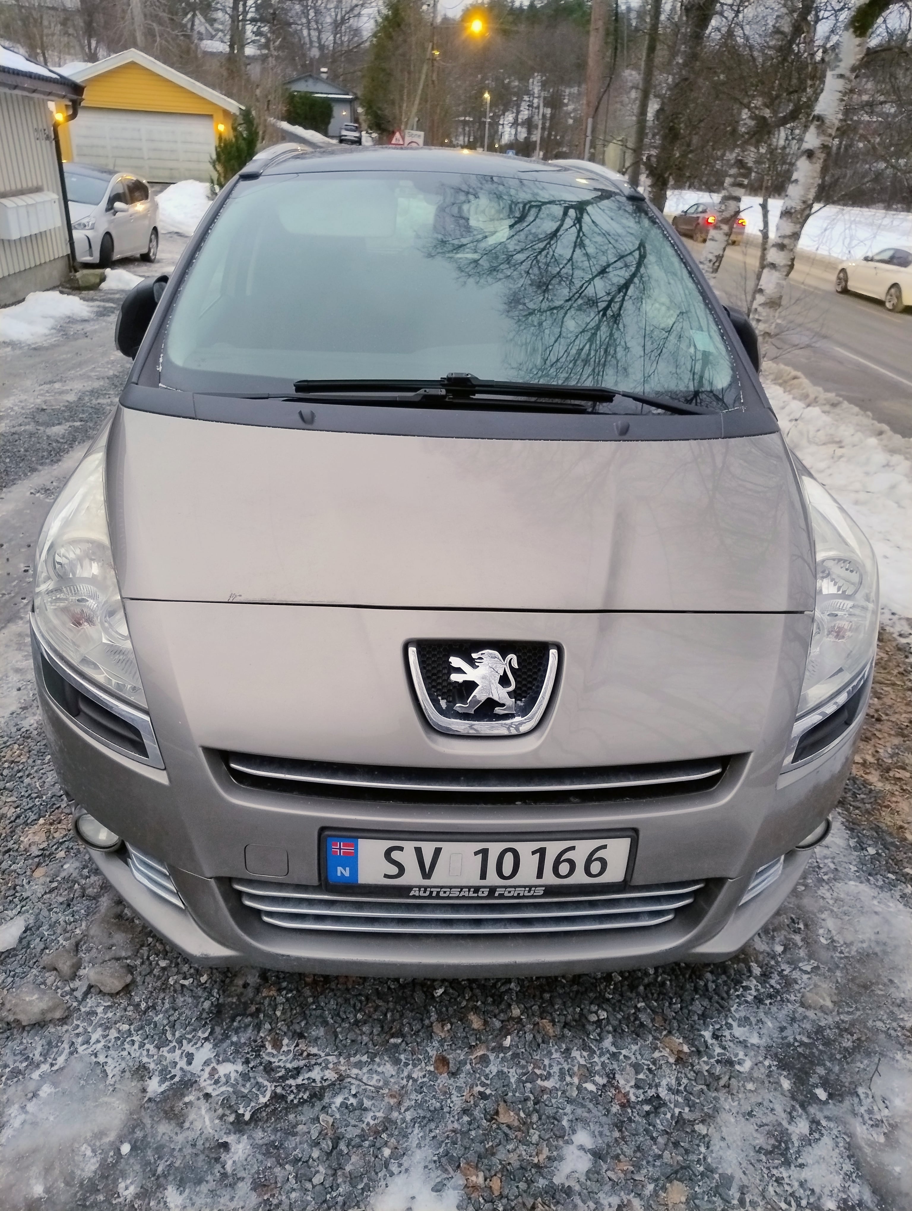 Peugeot 5008, 2011, Diesel, automatisk, 7 seter