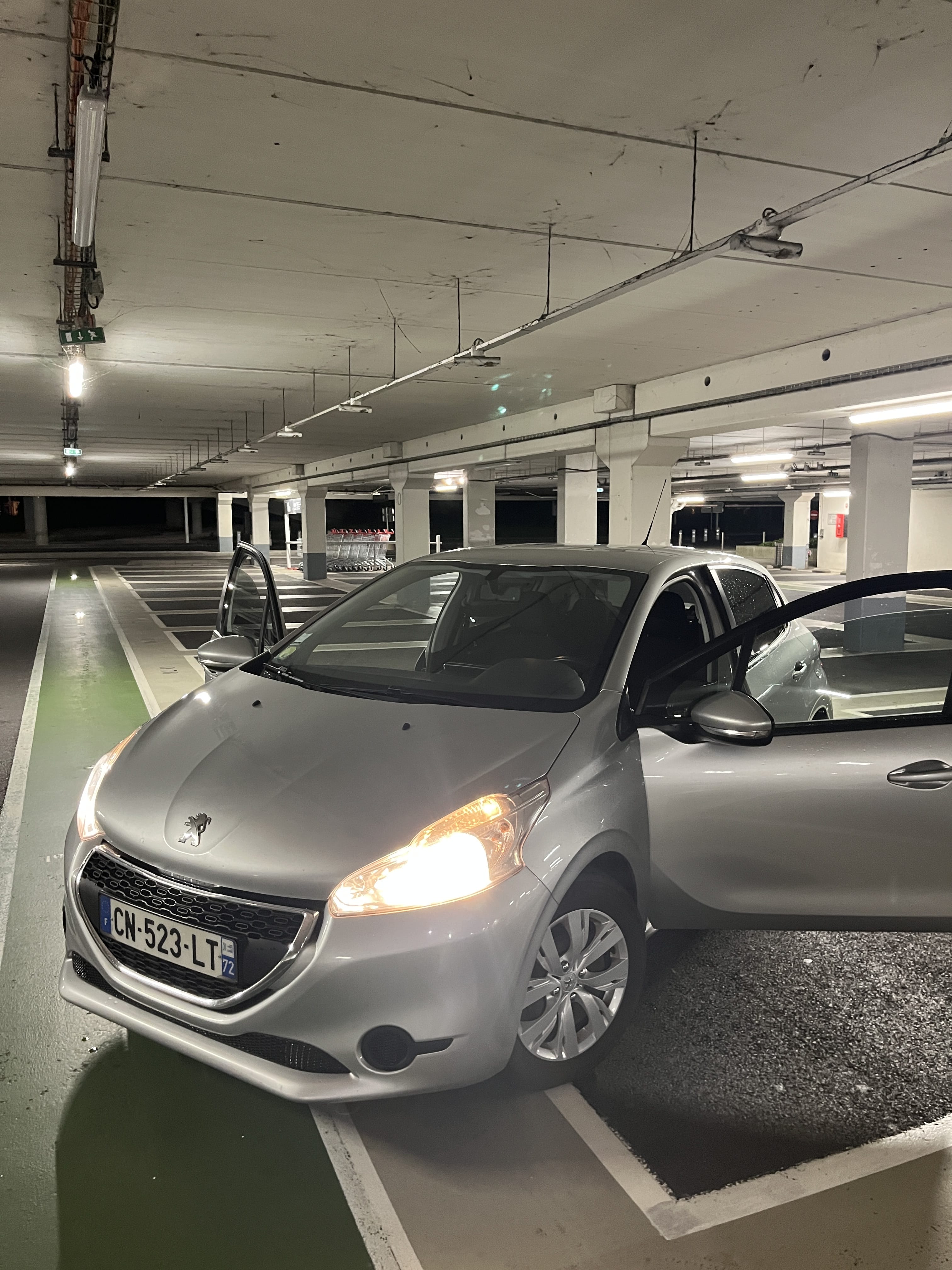 Peugeot 208, 2012, Diesel