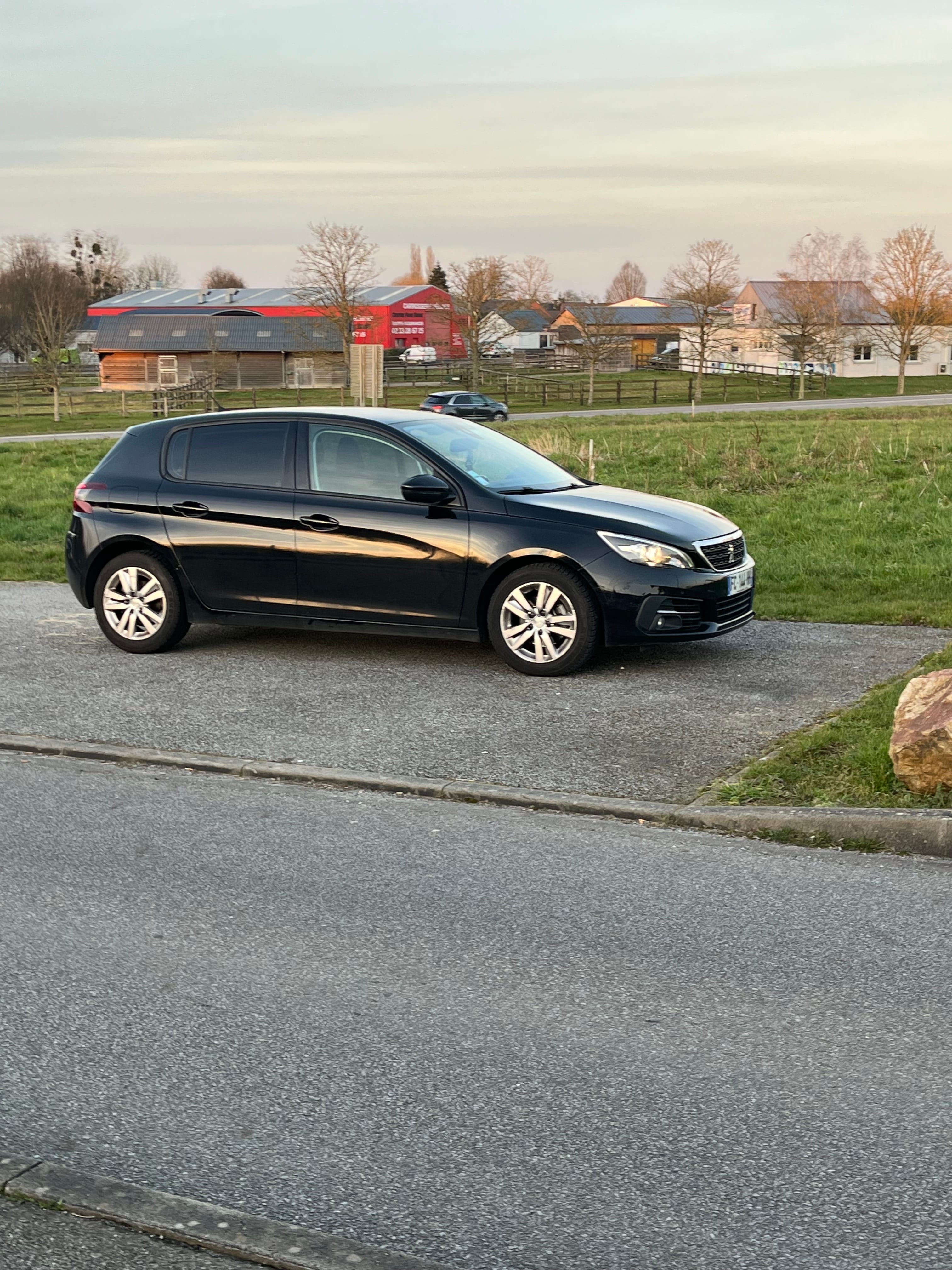 Peugeot 308, 2018, Diesel, automatique