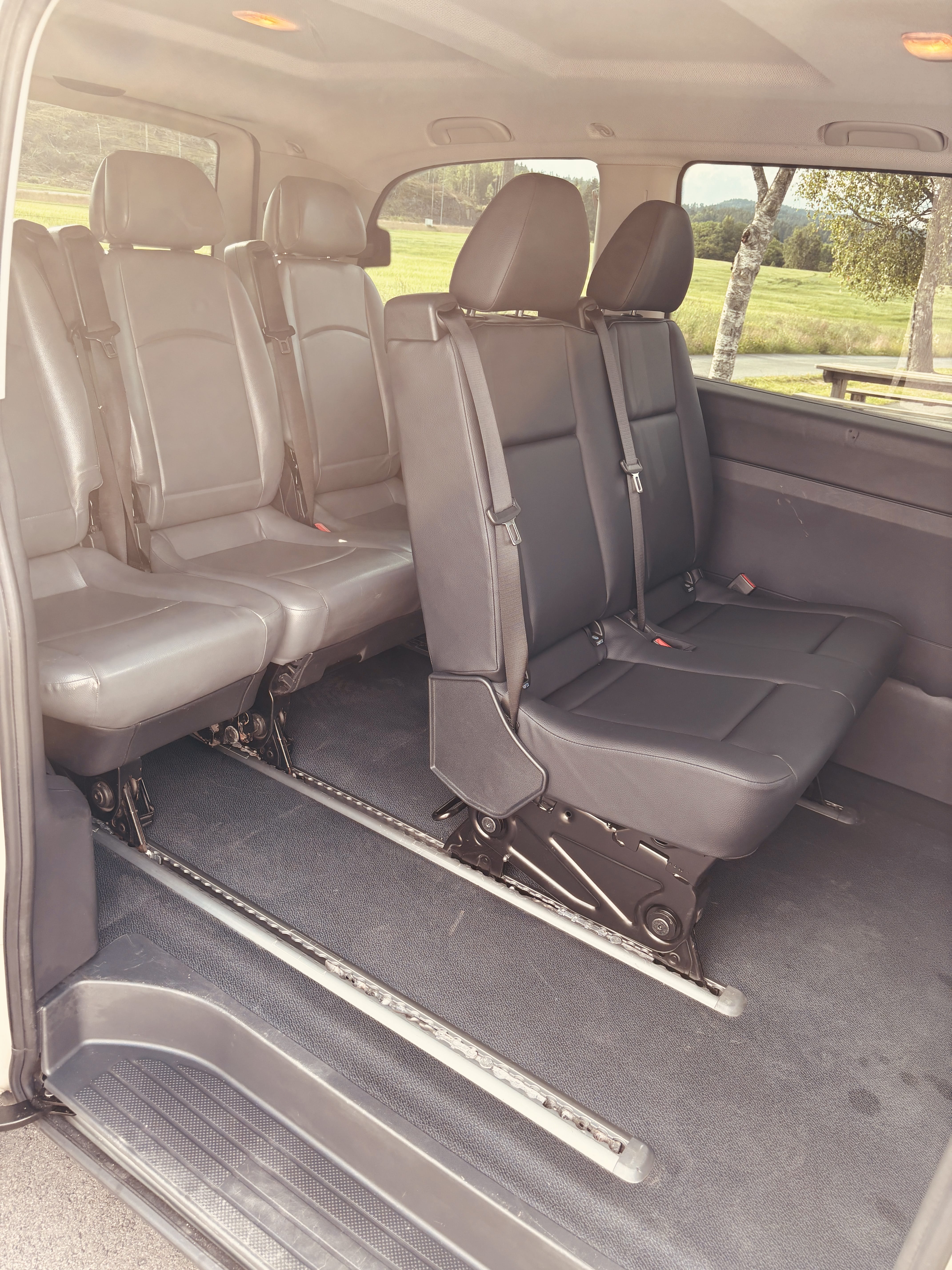 Mercedes-Benz Viano 2.2 CDI with Bluetooth audio