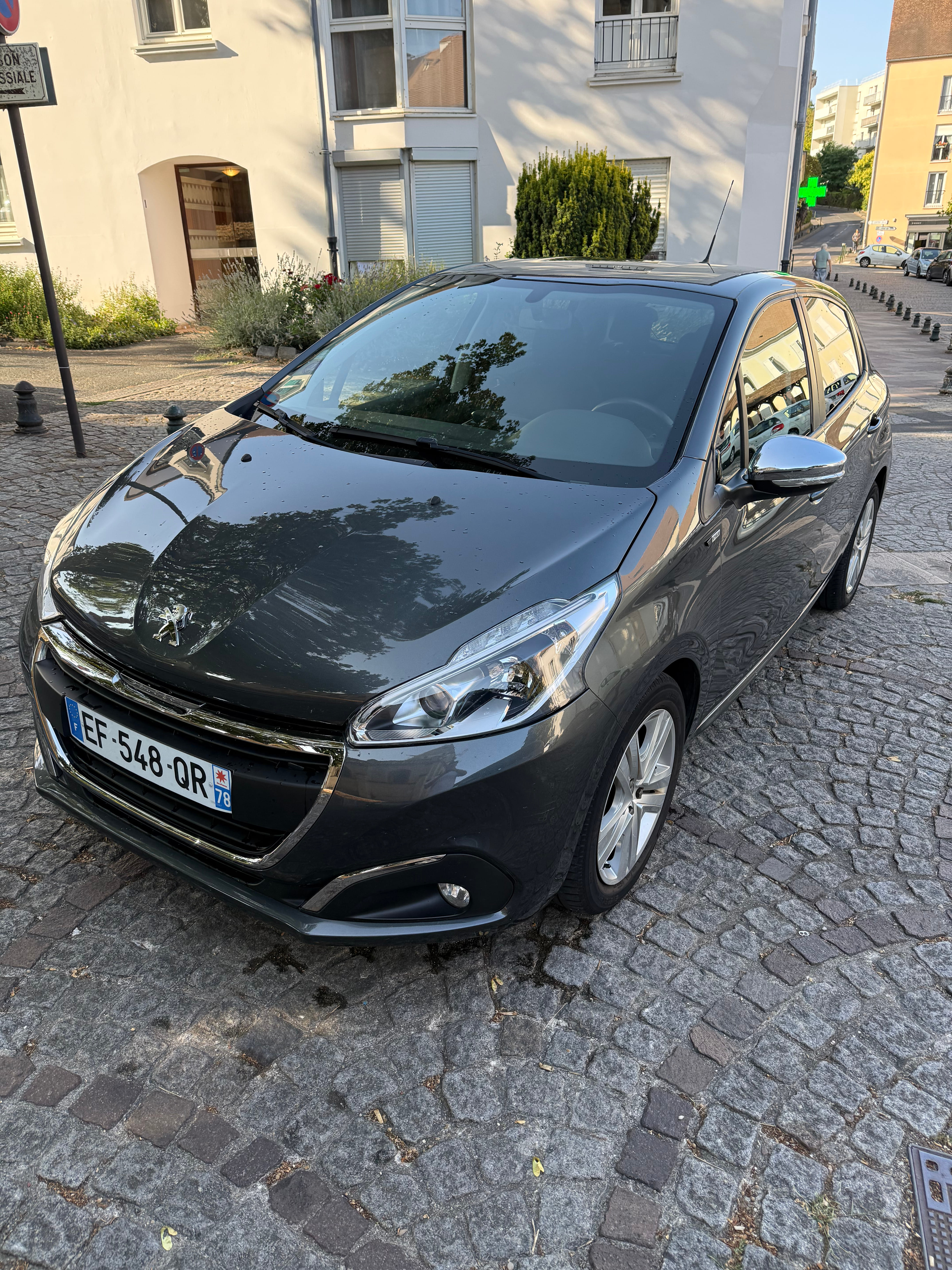 Peugeot 208, 2016, Essence 95