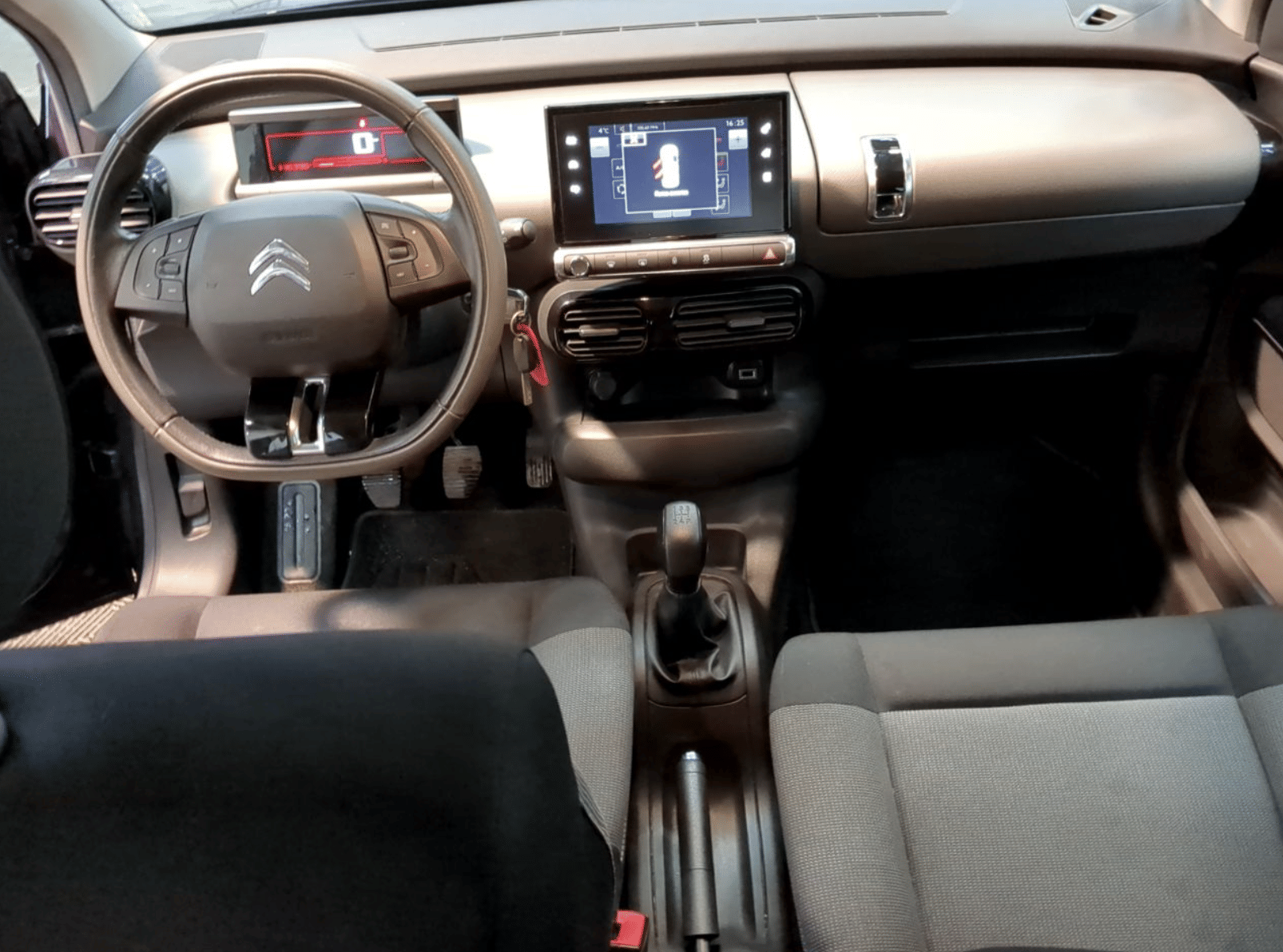 Citroen C4 Cactus avec Régulateur de vitesse