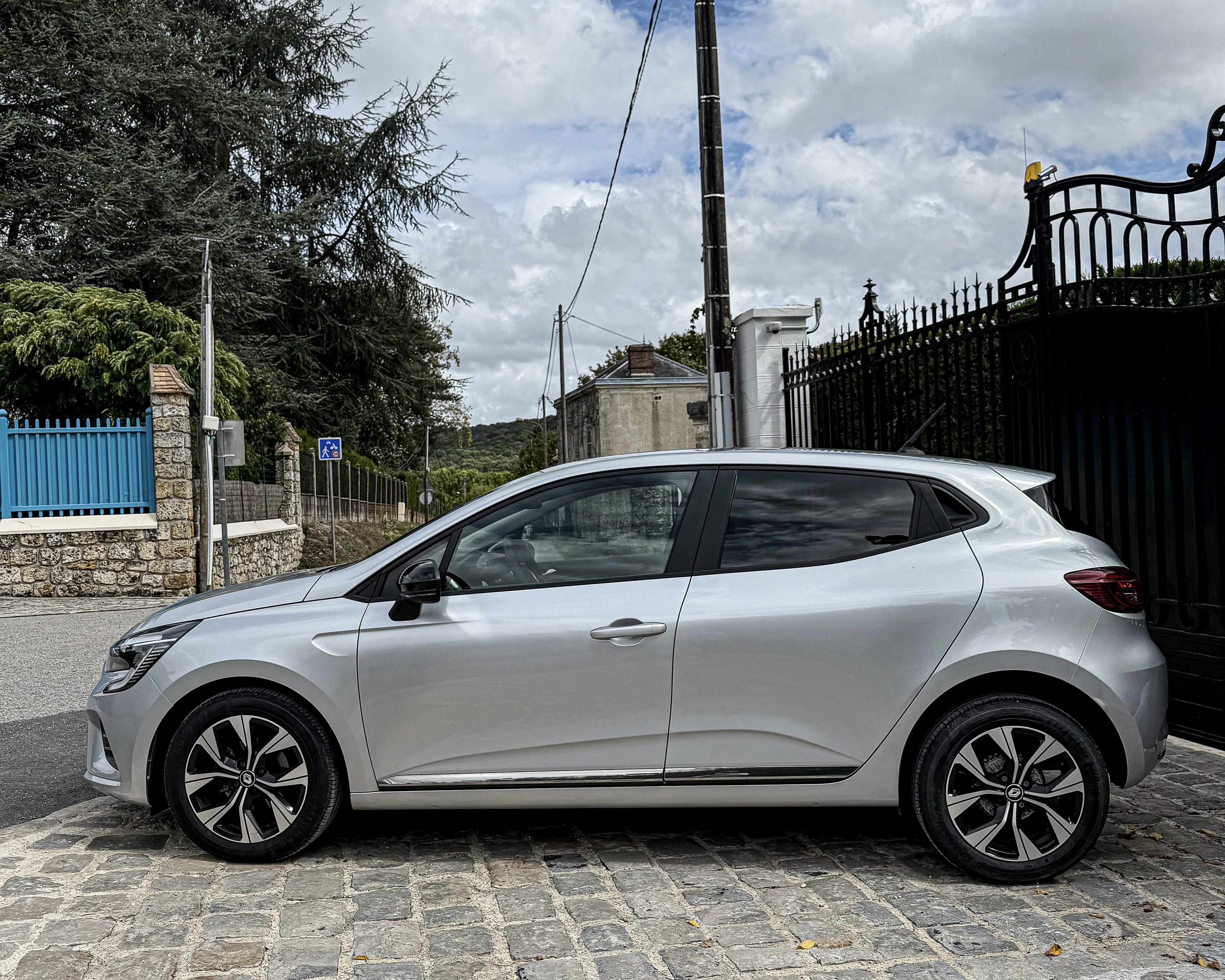 Renault Clio avec Climatisation