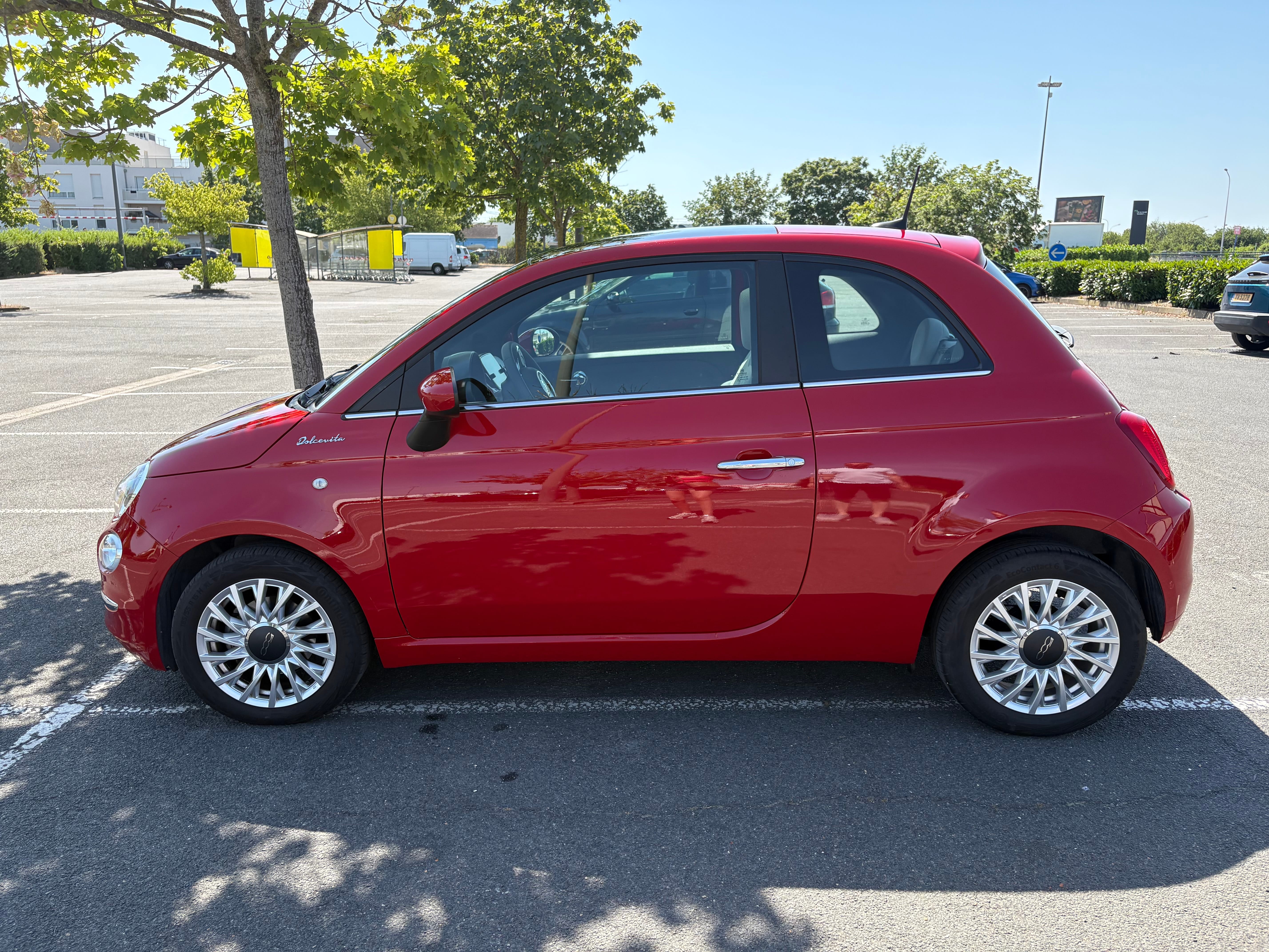 Fiat 500 Dolcevita avec Apple CarPlay