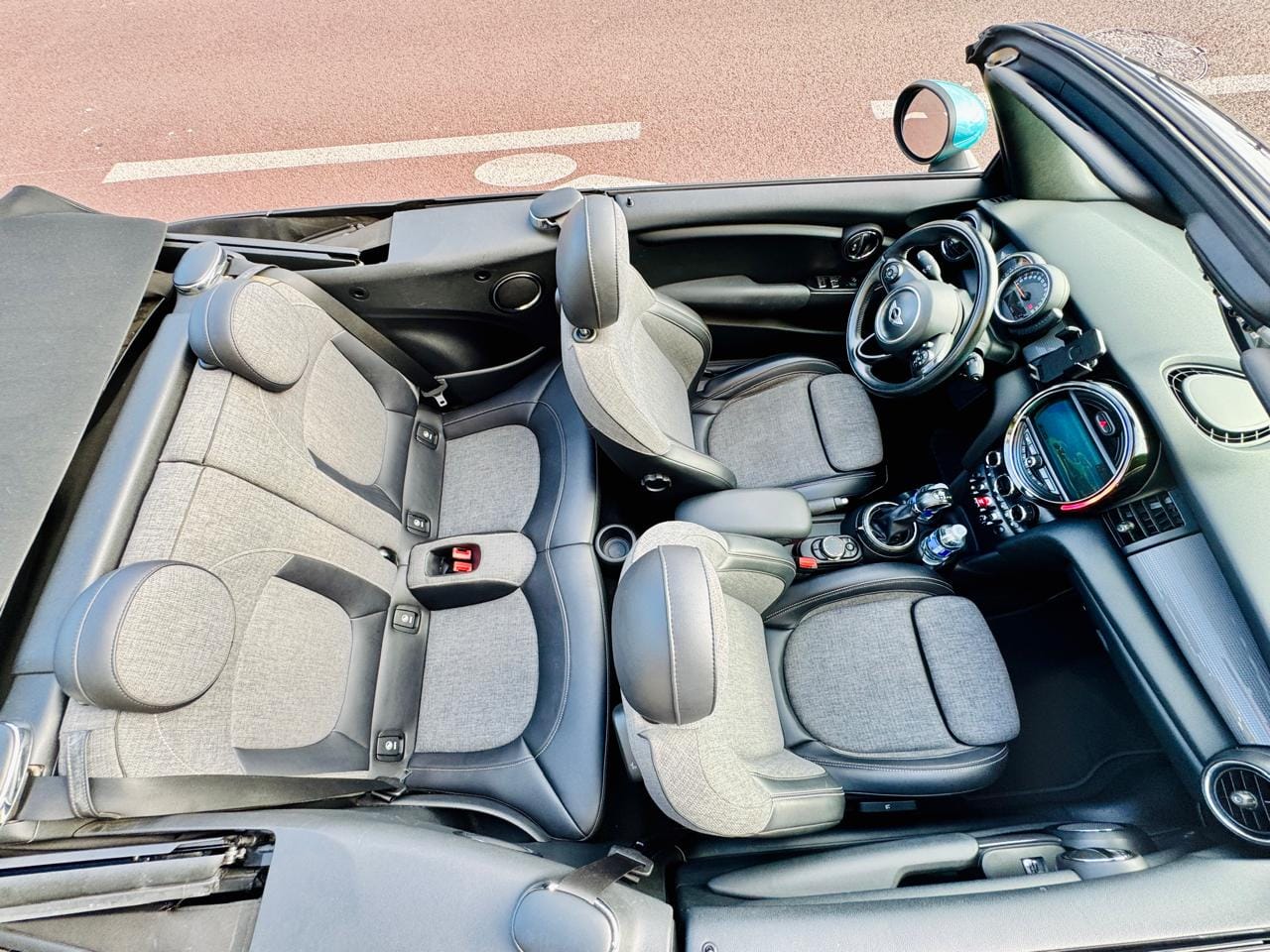 Mini Cooper D Cabriolet avec Audio Bluetooth