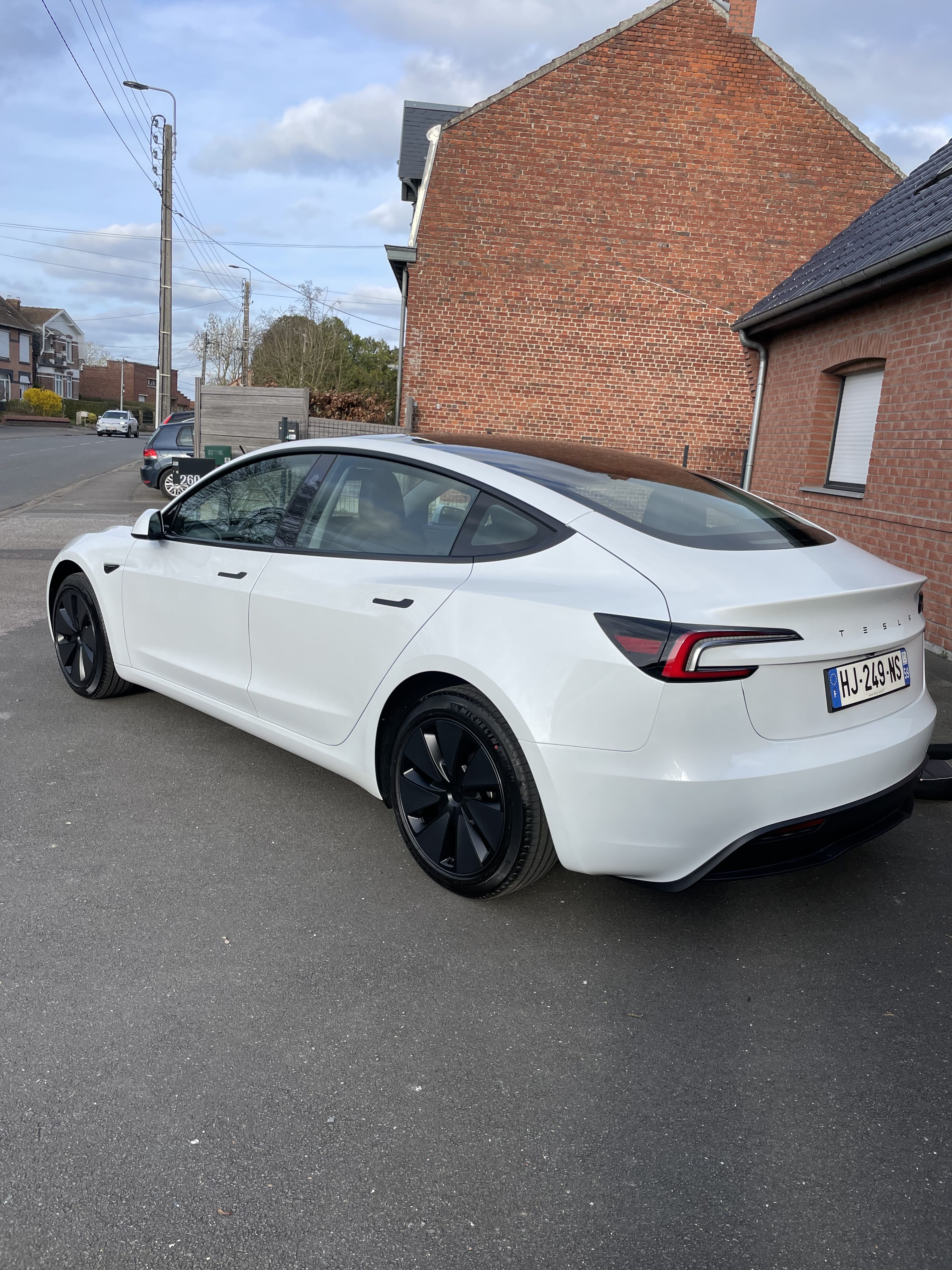 Tesla Model 3 Long Range avec Caméra de recul