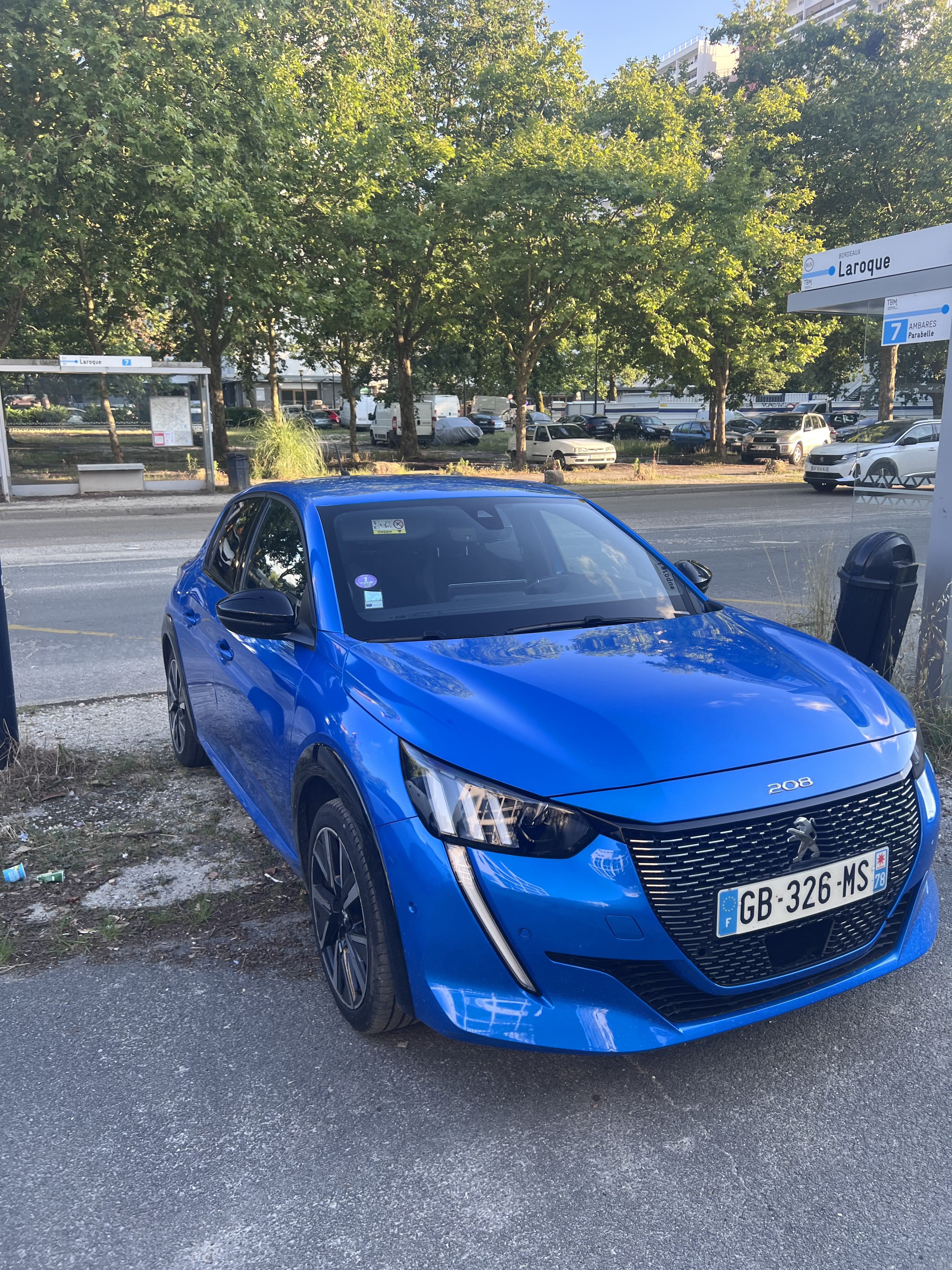Peugeot 208 GT Line avec Climatisation