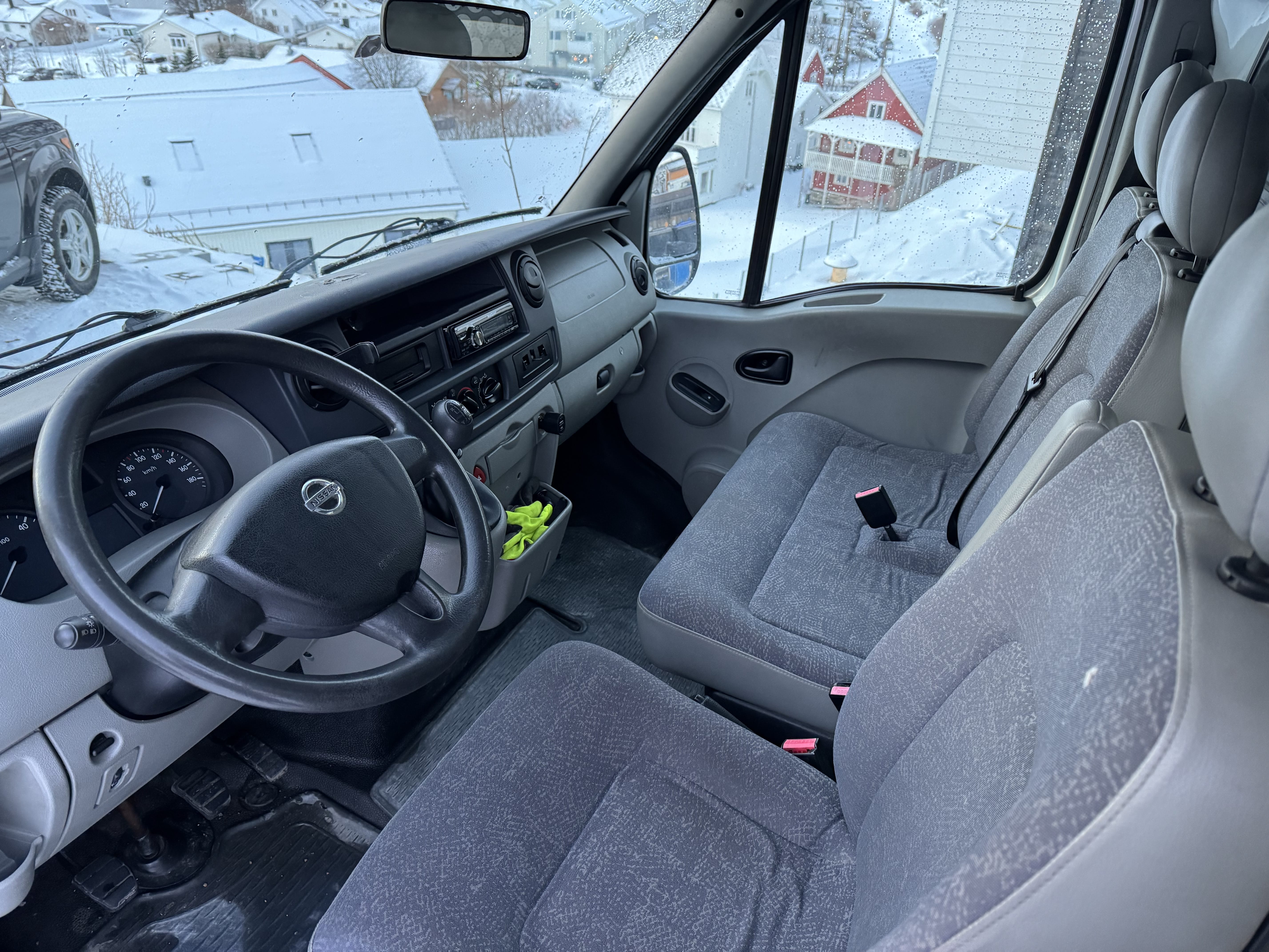 Nissan Interstar 2.5 dci med Lydinngang