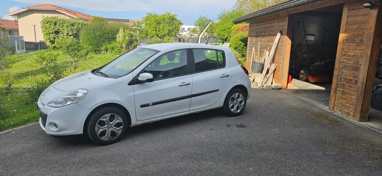 Renault Clio avec Climatisation
