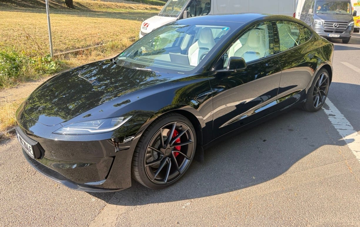 Tesla Model 3 Performance, 2026, Elektro, Automatik