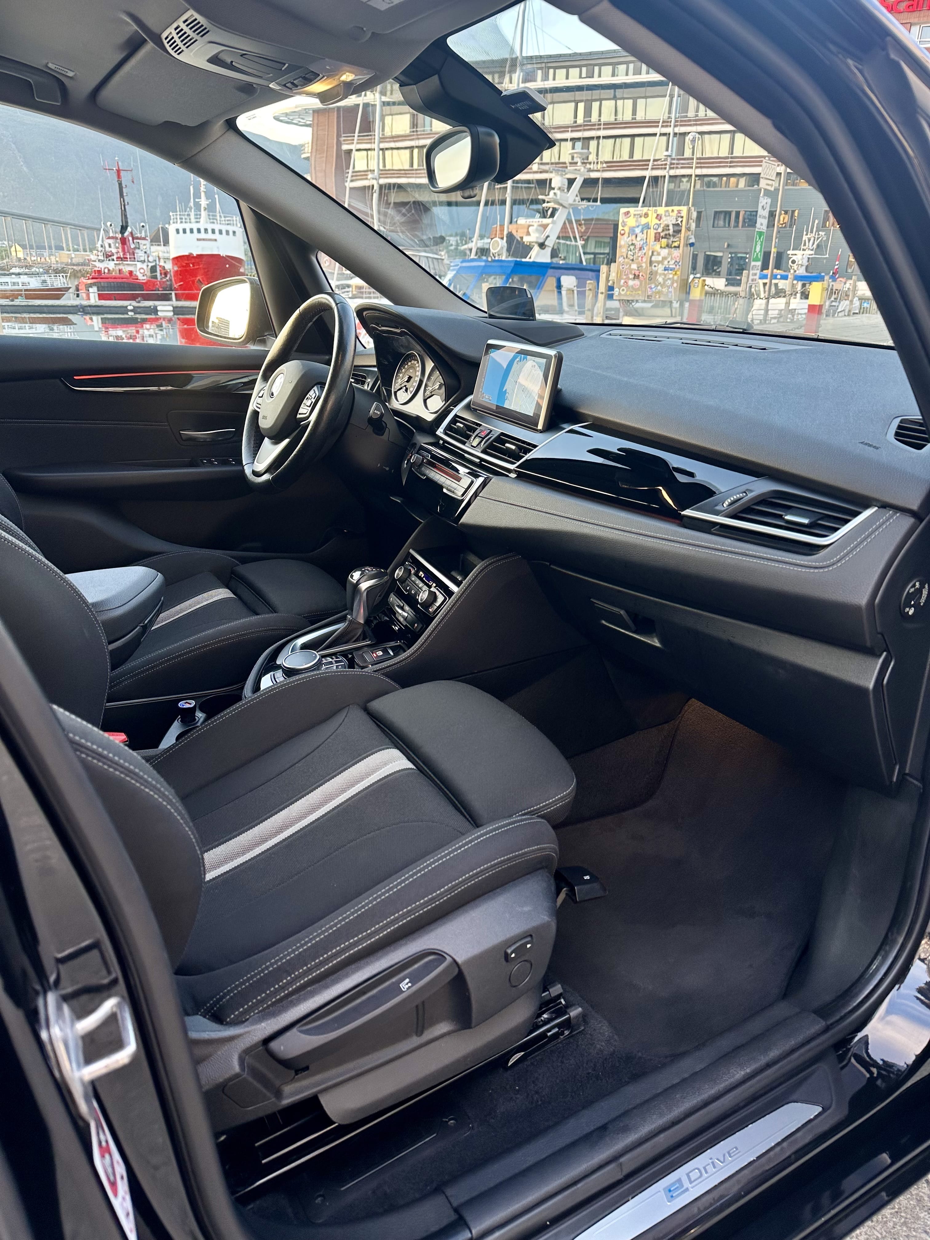 BMW  225xe iPerformance avec Quatre roues motrices
