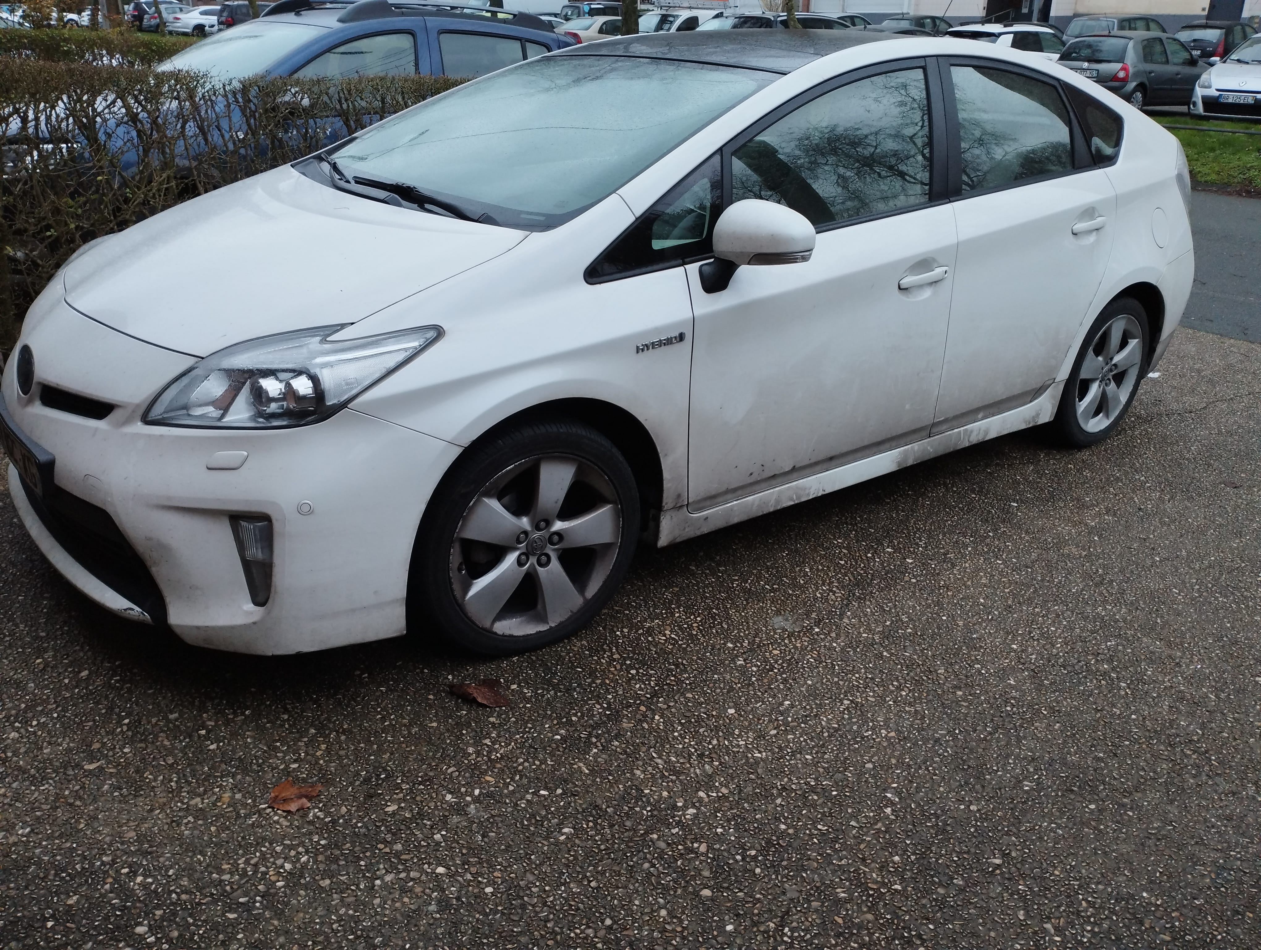 Toyota Prius, 2012, Essence 95 / Électrique (hybride), automatique