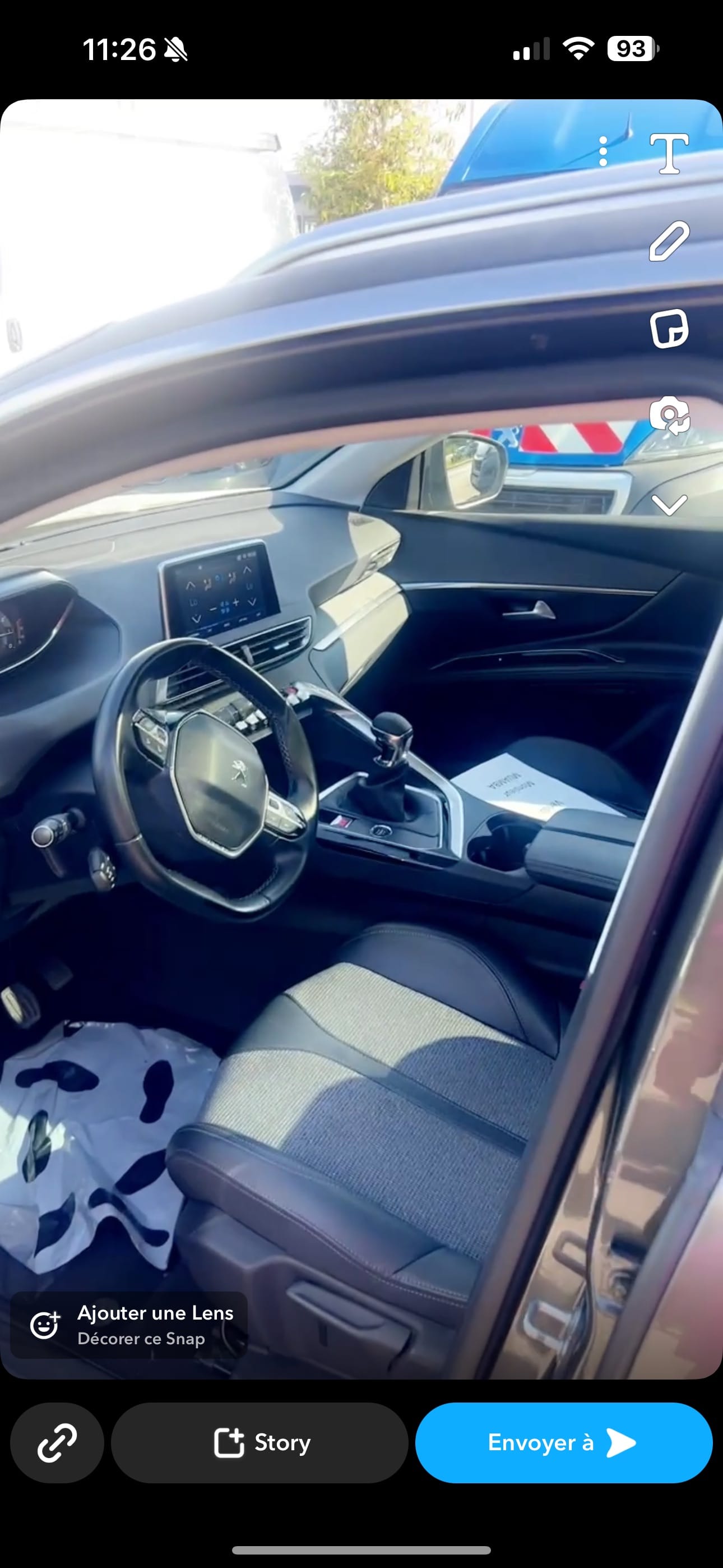 Peugeot 5008 avec GPS