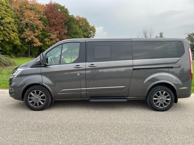 Ford Tourneo Custom 8 Plätze  2.0  150 Ps mit Klimaanlage